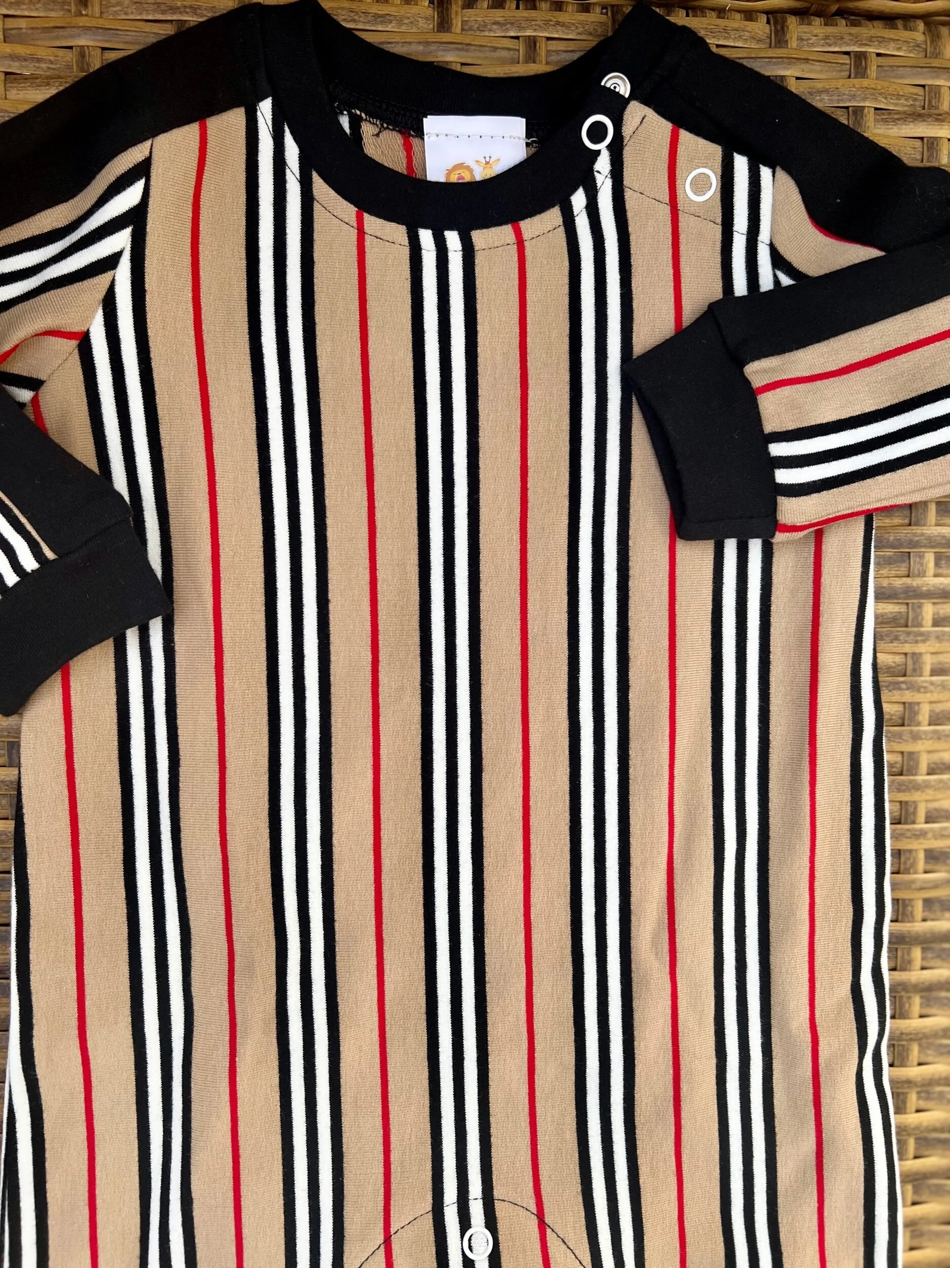 A1F90BA5-EB01-4DC5-8434-DCF51073EE50