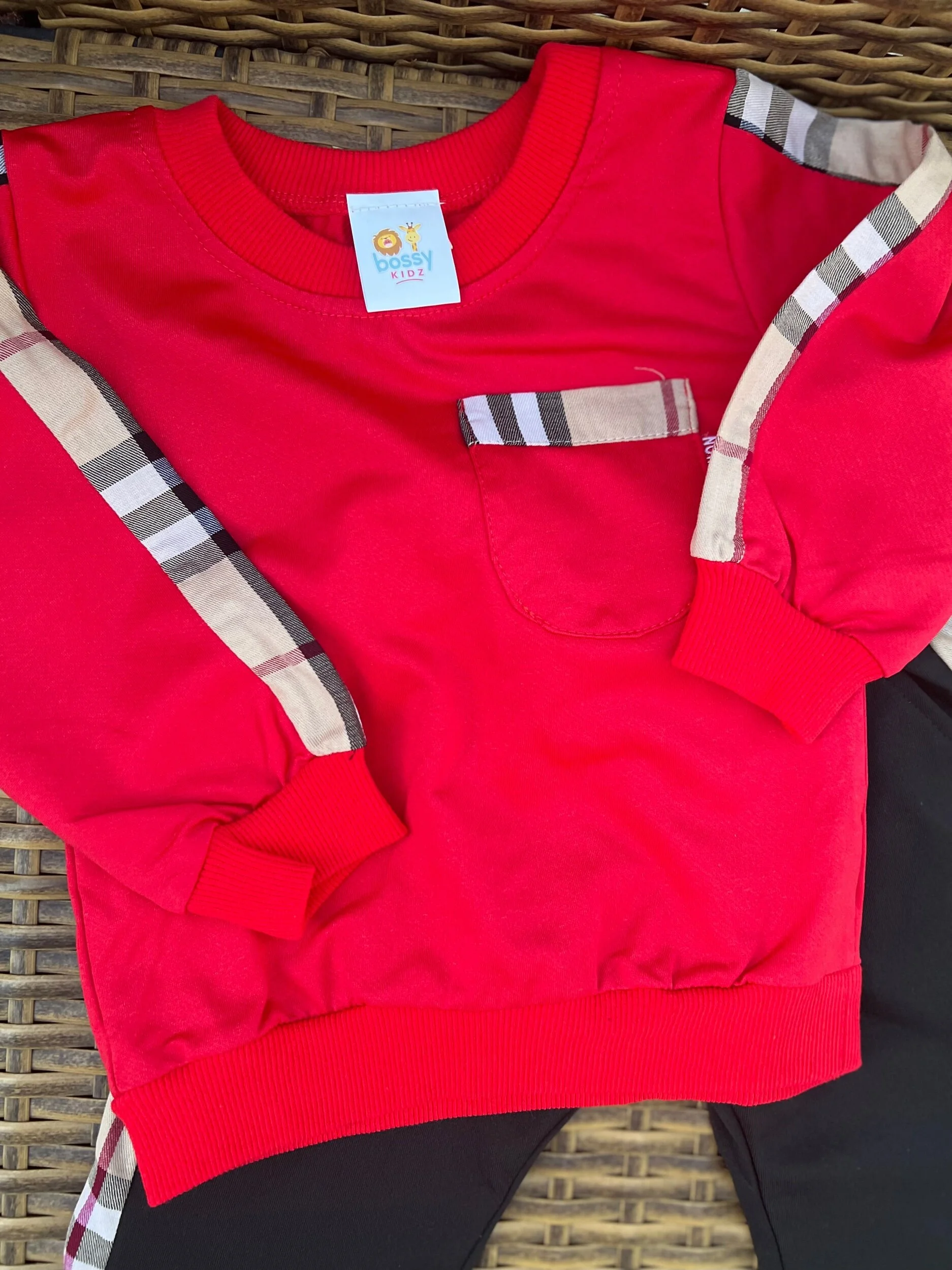 E504576F-0A5F-4C4E-81C3-A0F37CCB72AC