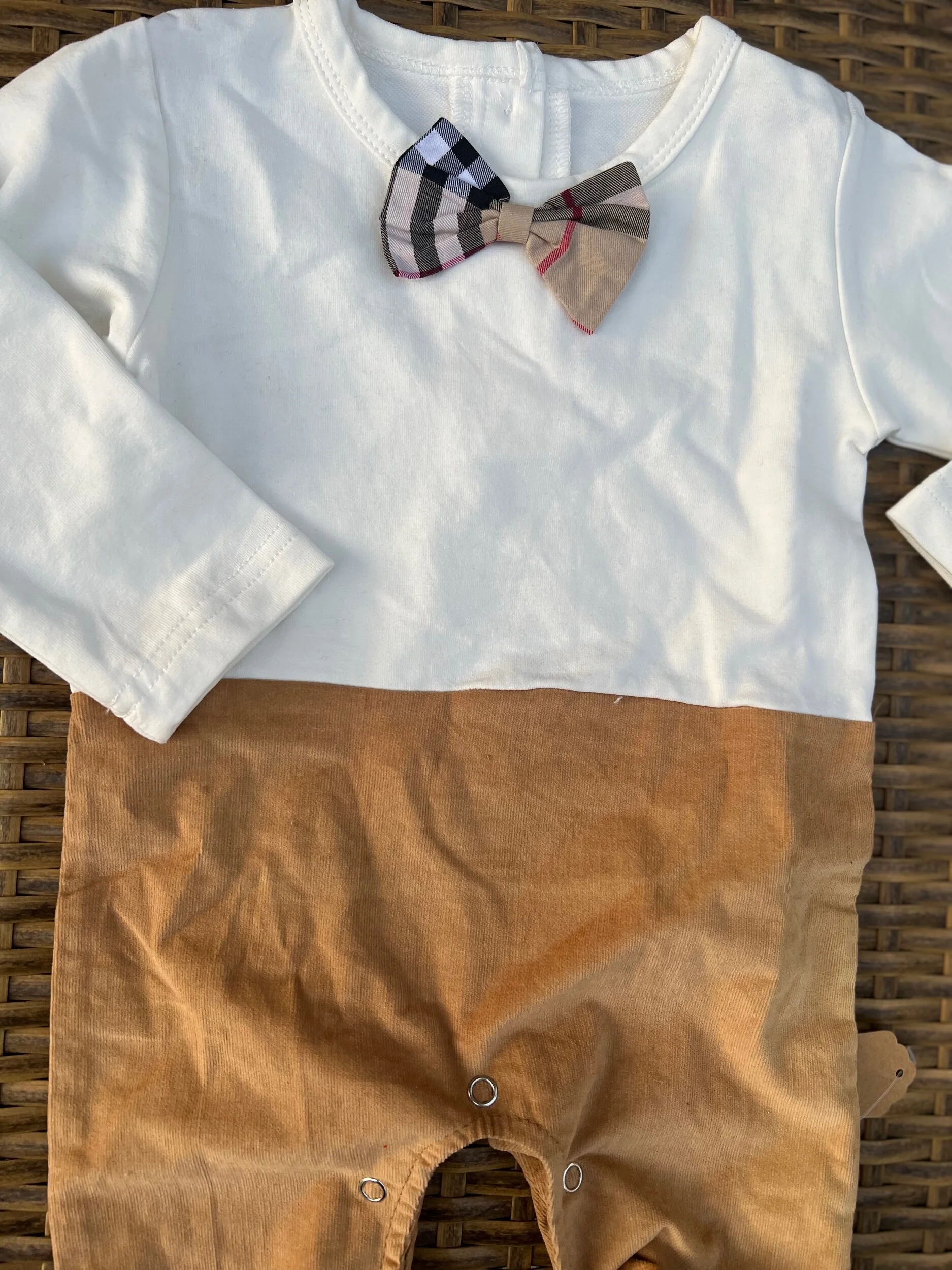 A8DA69E0-DDD2-4E09-B7A8-5A2F176E0E4F