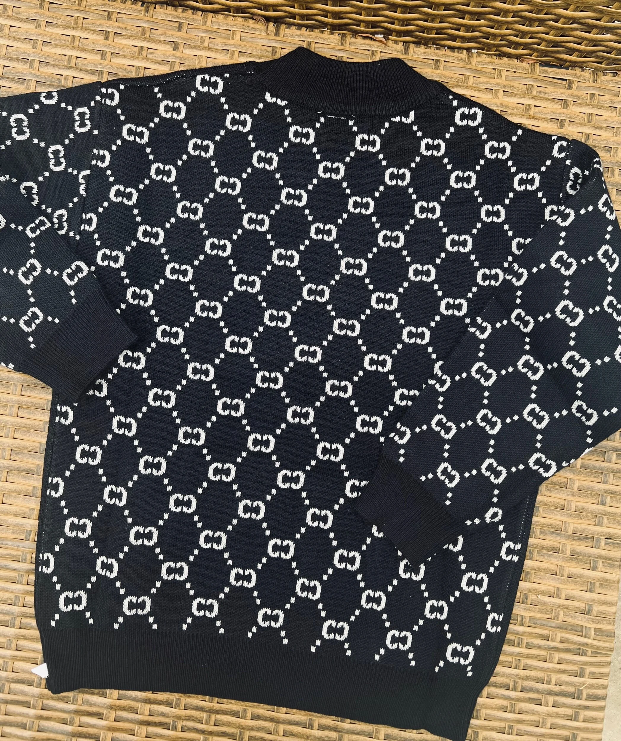 FB949941-43F7-4690-8777-44EB90A5660E