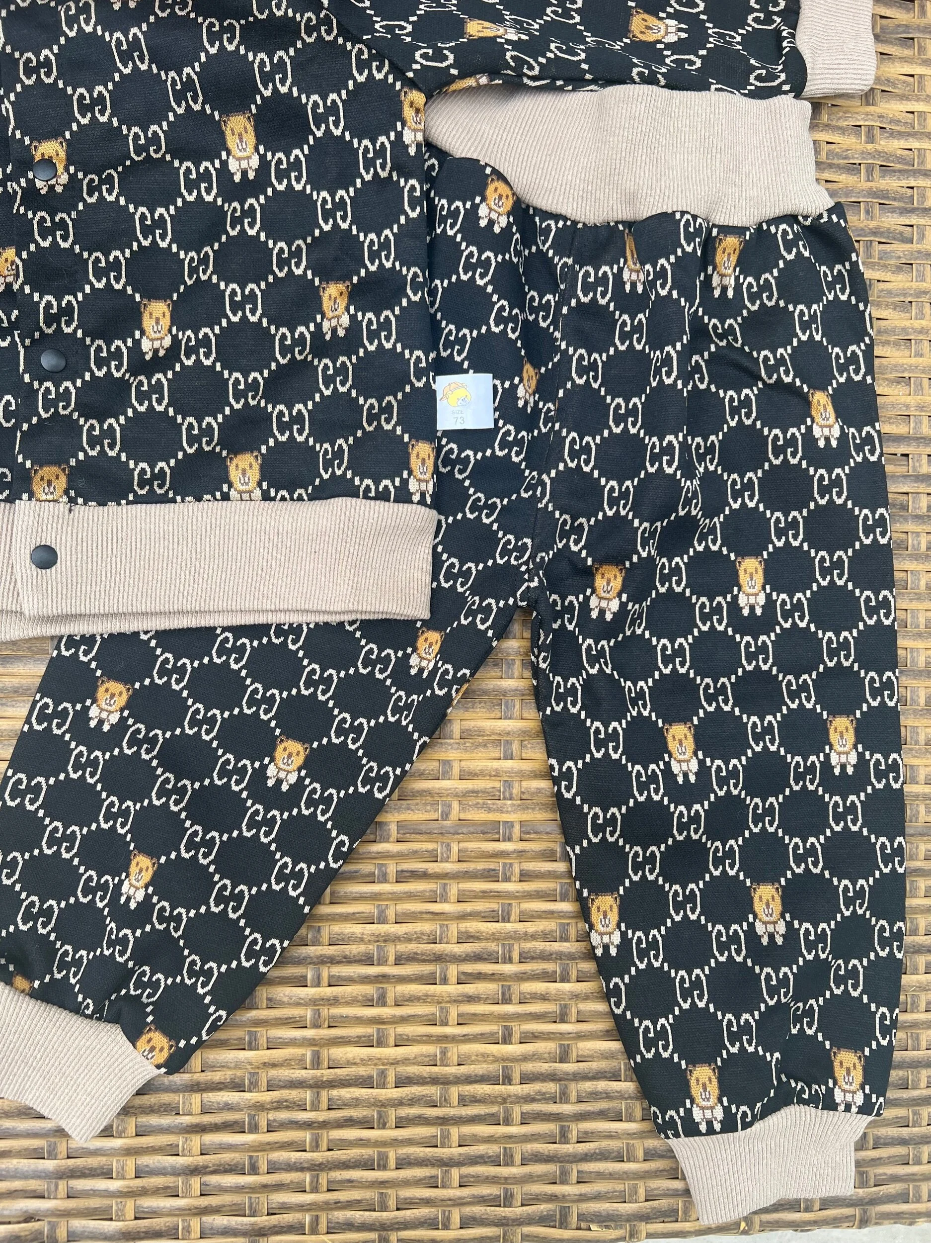 50A26AFD-51B7-49AC-8B1C-A7FF6B826578