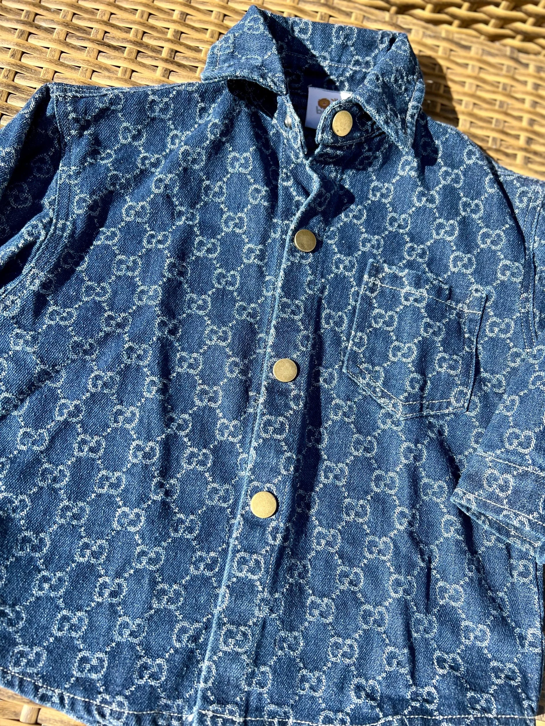 F9FABC7B-5DB3-4CB9-BCB9-427583599978