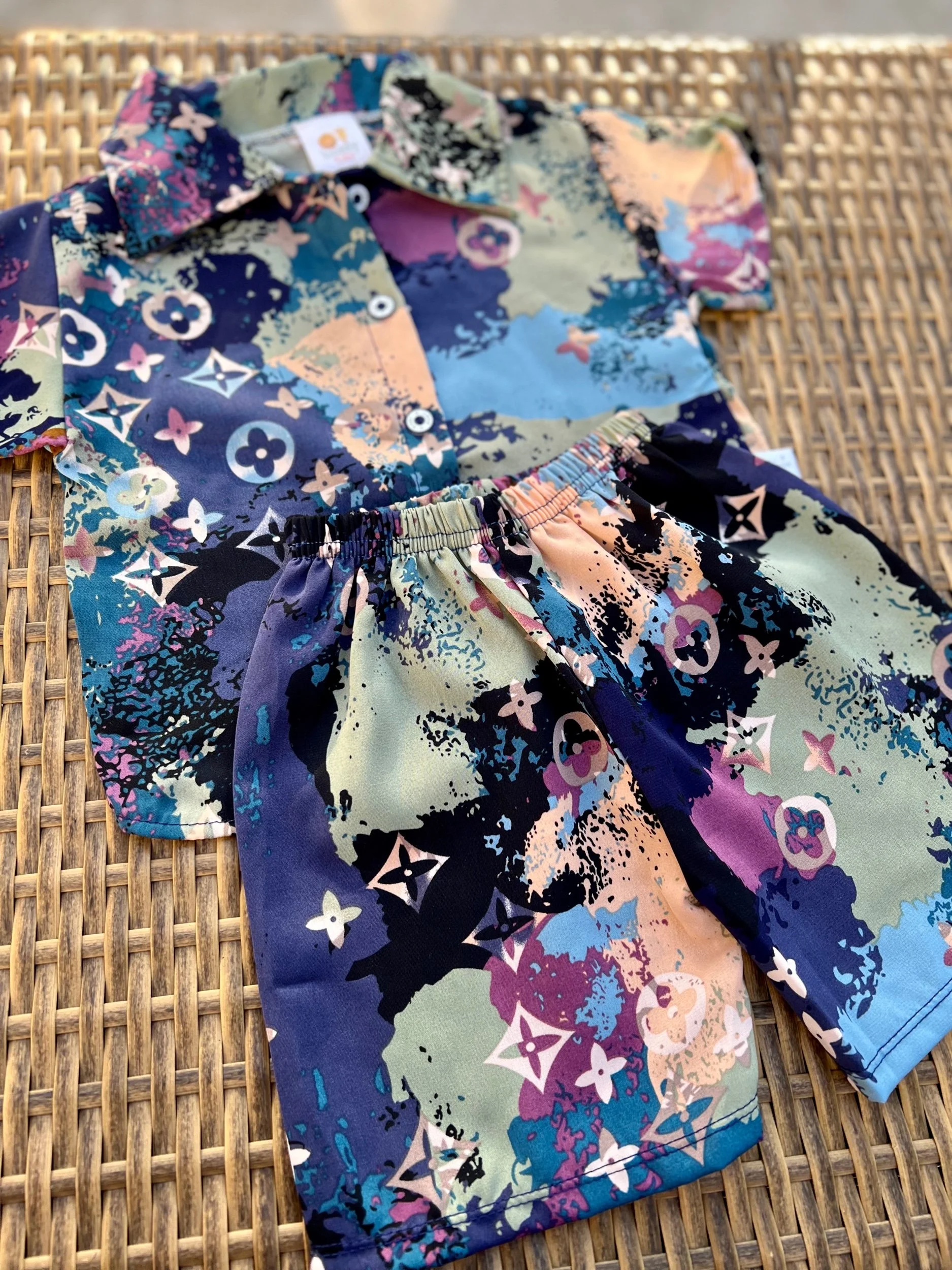 C483DBFD-1781-4BA6-9F94-4220029E02AC