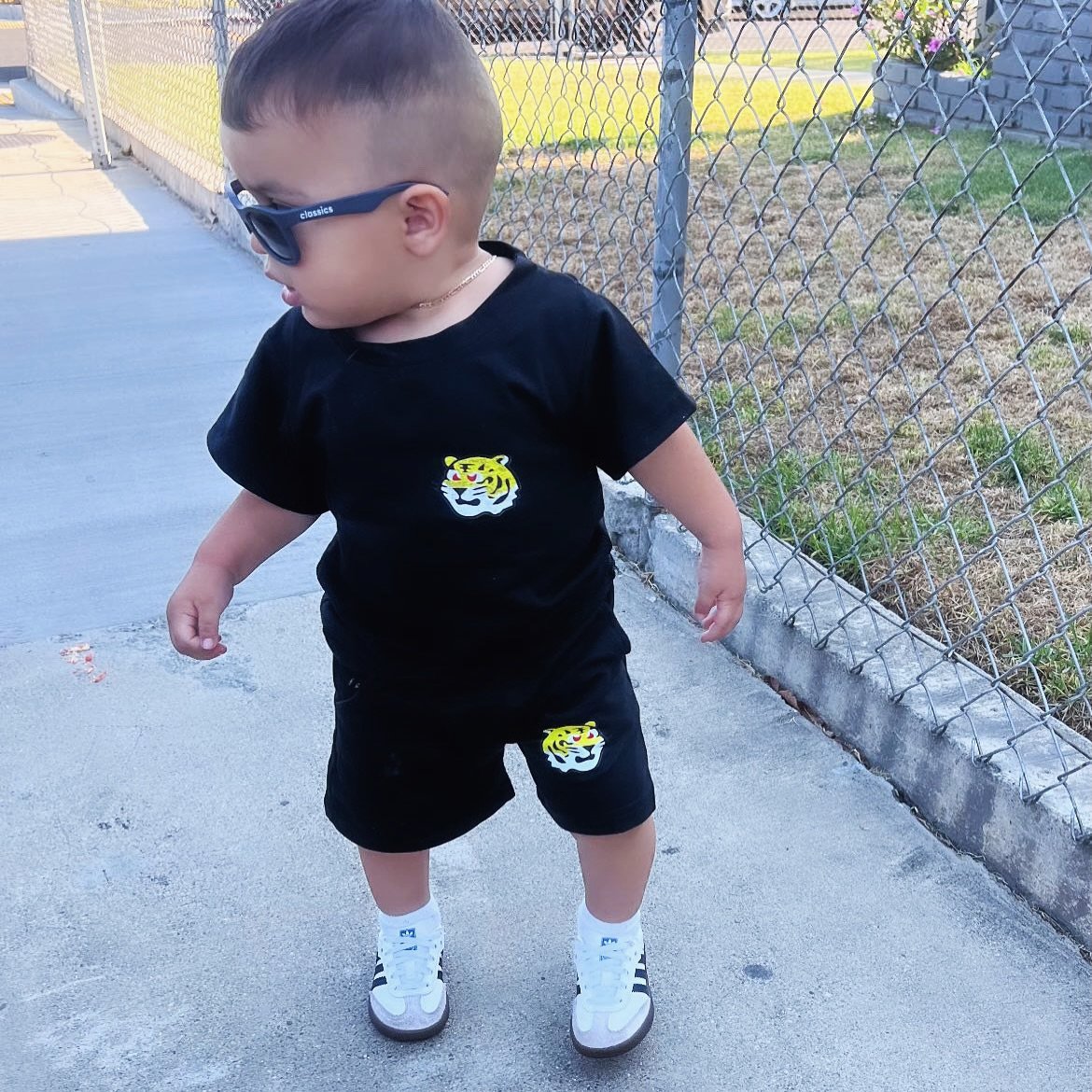 Coolest set on the coolest kid 😍 shop your fave outfits online www.bossykidz.com  #kidsboutique #kidsstyle  #kidsfashion #kidswear