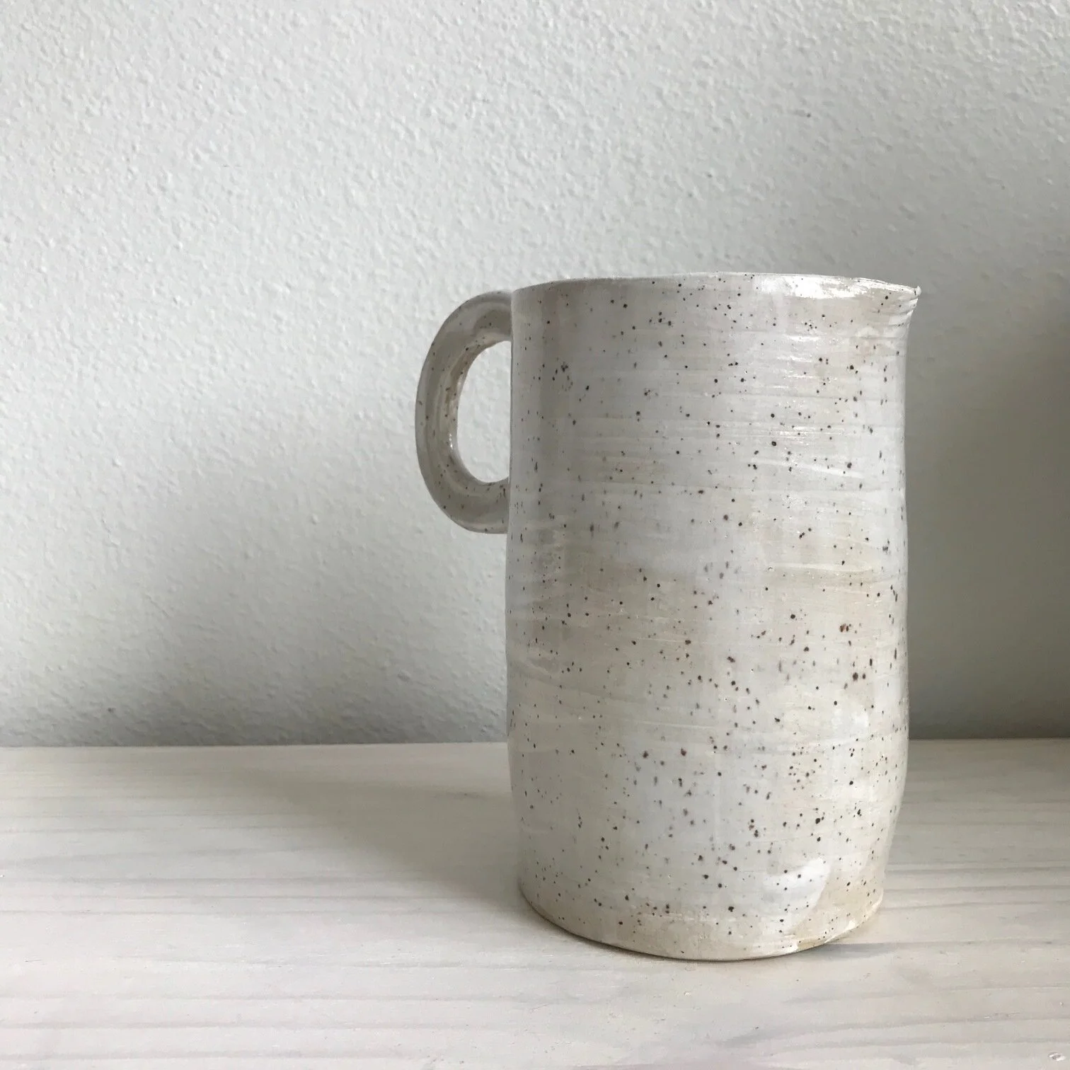 vase | pitcher  - speckle brush 