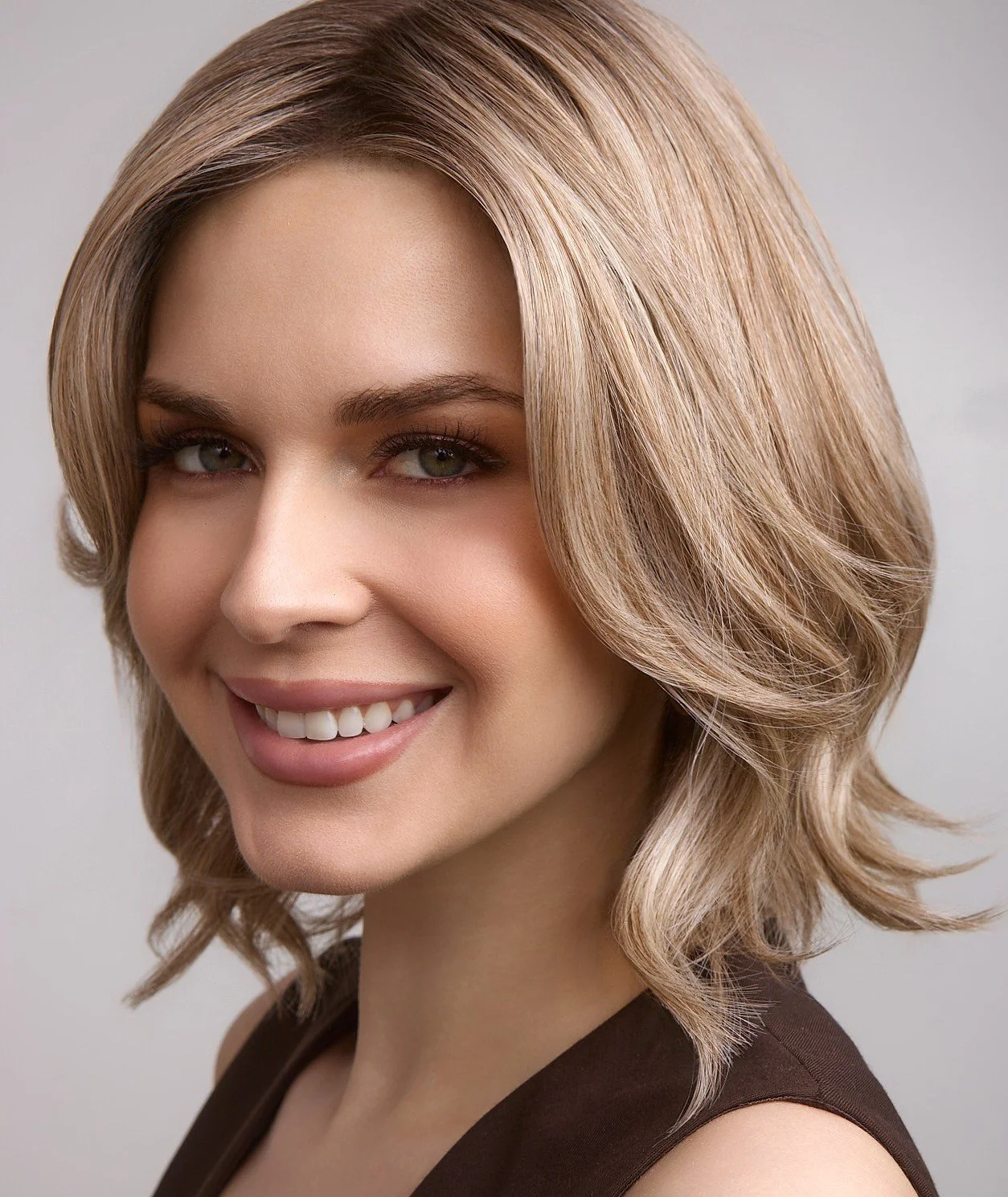 Farren-Sandy Beige Blonde-R-(2 of 5).jpg