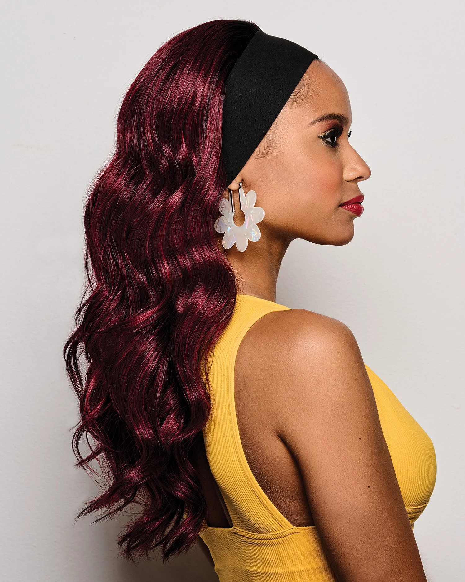 KK-20in-Wavy-Waves-Headband-Wig-Model-Side-1.jpg