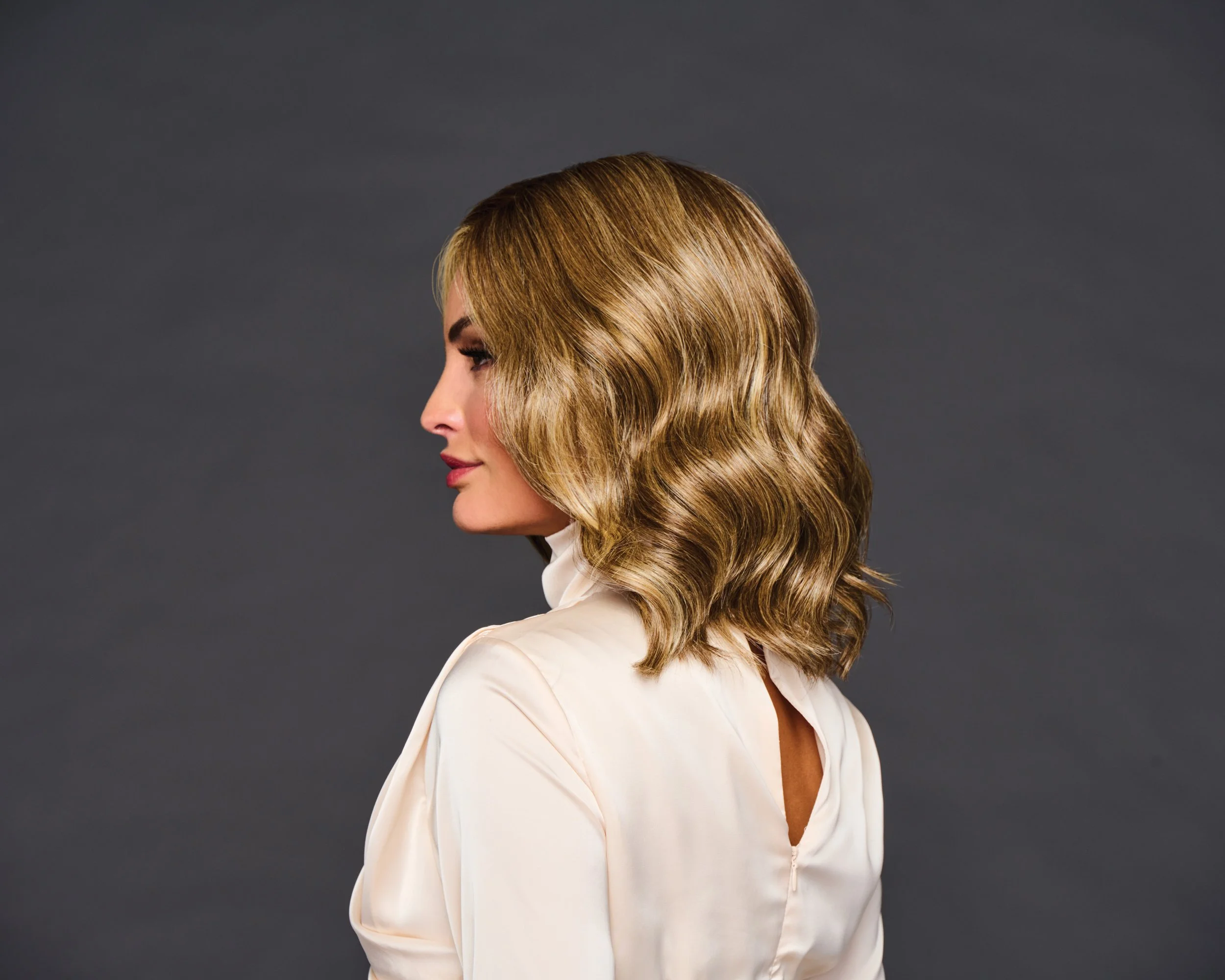 RW - Bella Vida - Model - Side 3.jpg