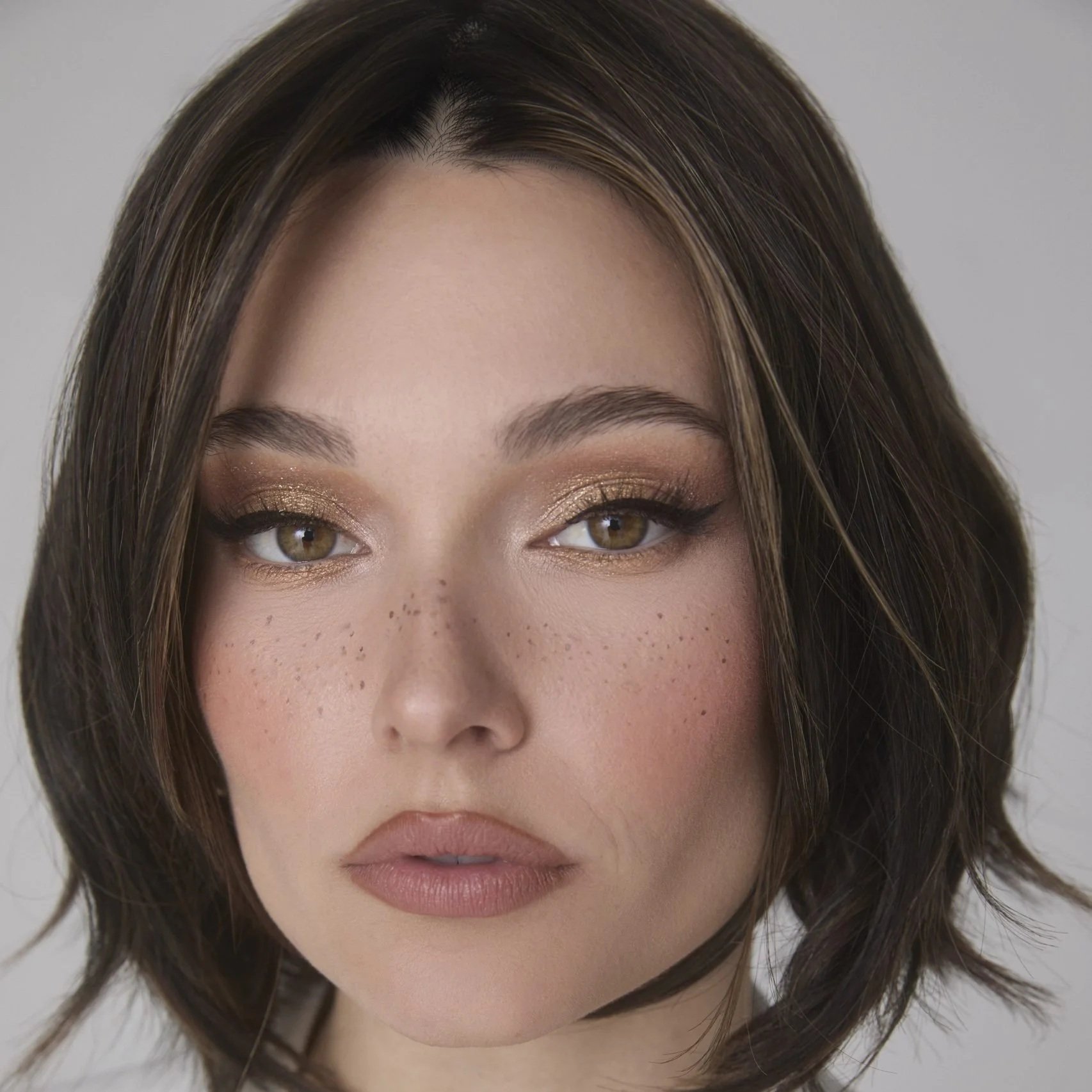 Mira-Spiced-Mocha-R-scaled.jpg