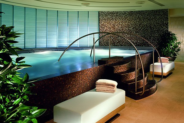 Four Seasons Spa pool