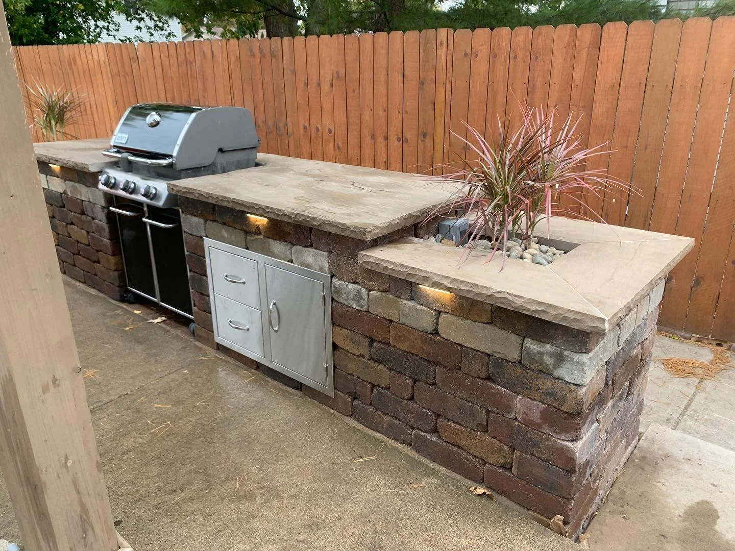 An Outdoor Kitchen Is What's Missing in Your Trenton and Grosse Ile, MI, Landscaping