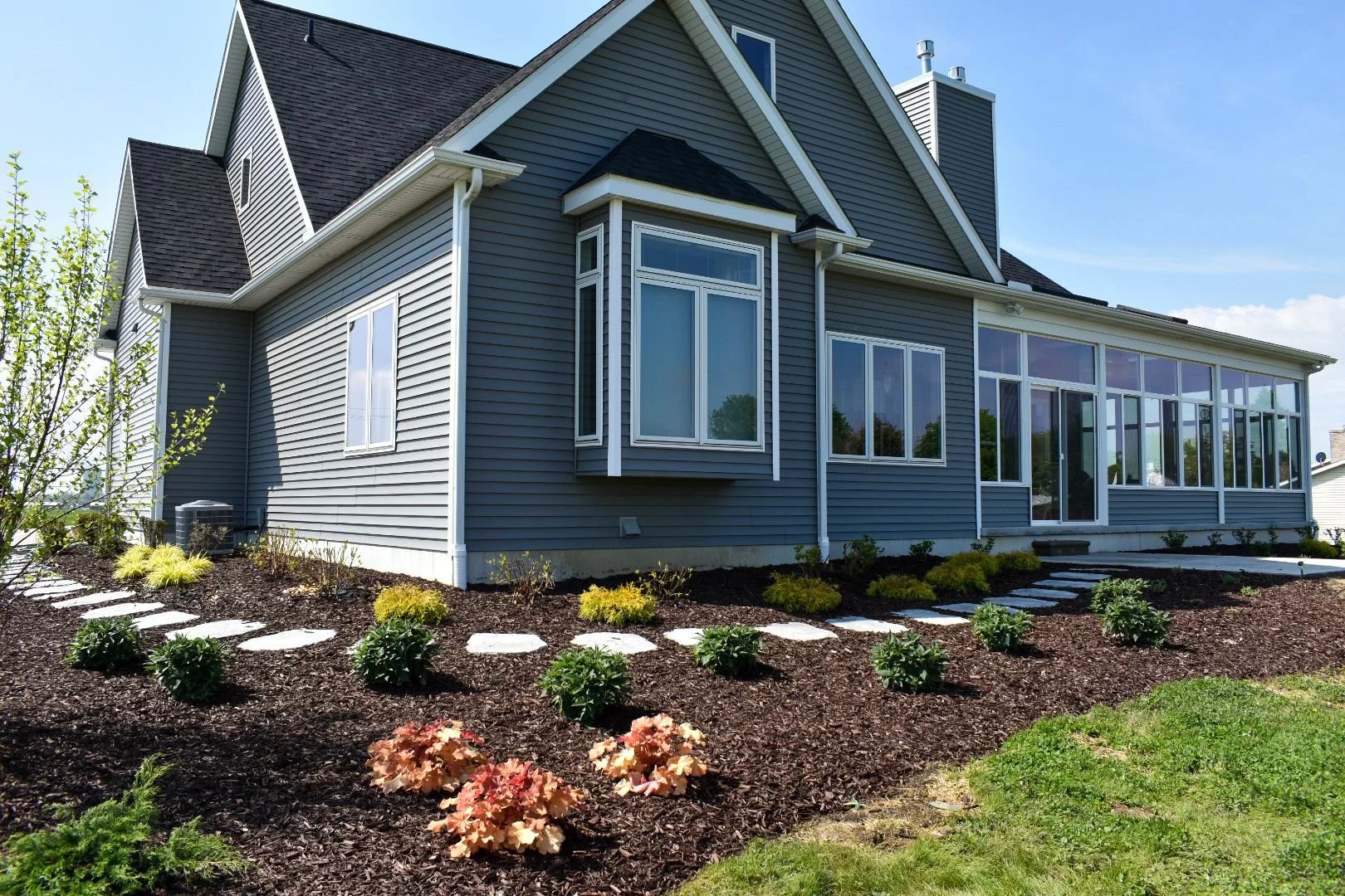 4 Ideas for an Updated Landscape Design in the Brownstown, MI, Area