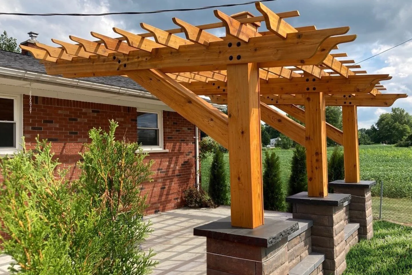 Looking Ahead to Warmer Weather: 5 Tips for Creating Entertainment-Friendly Landscaping in the Grosse Ile and Trenton, MI, Areas