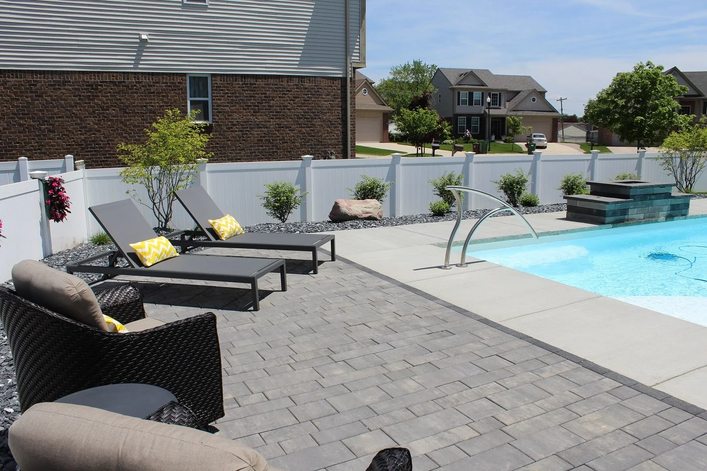 5 Poolside Landscaping Ideas to Consider for Your Outdoor Living Project in the Brownstown, MI, Area