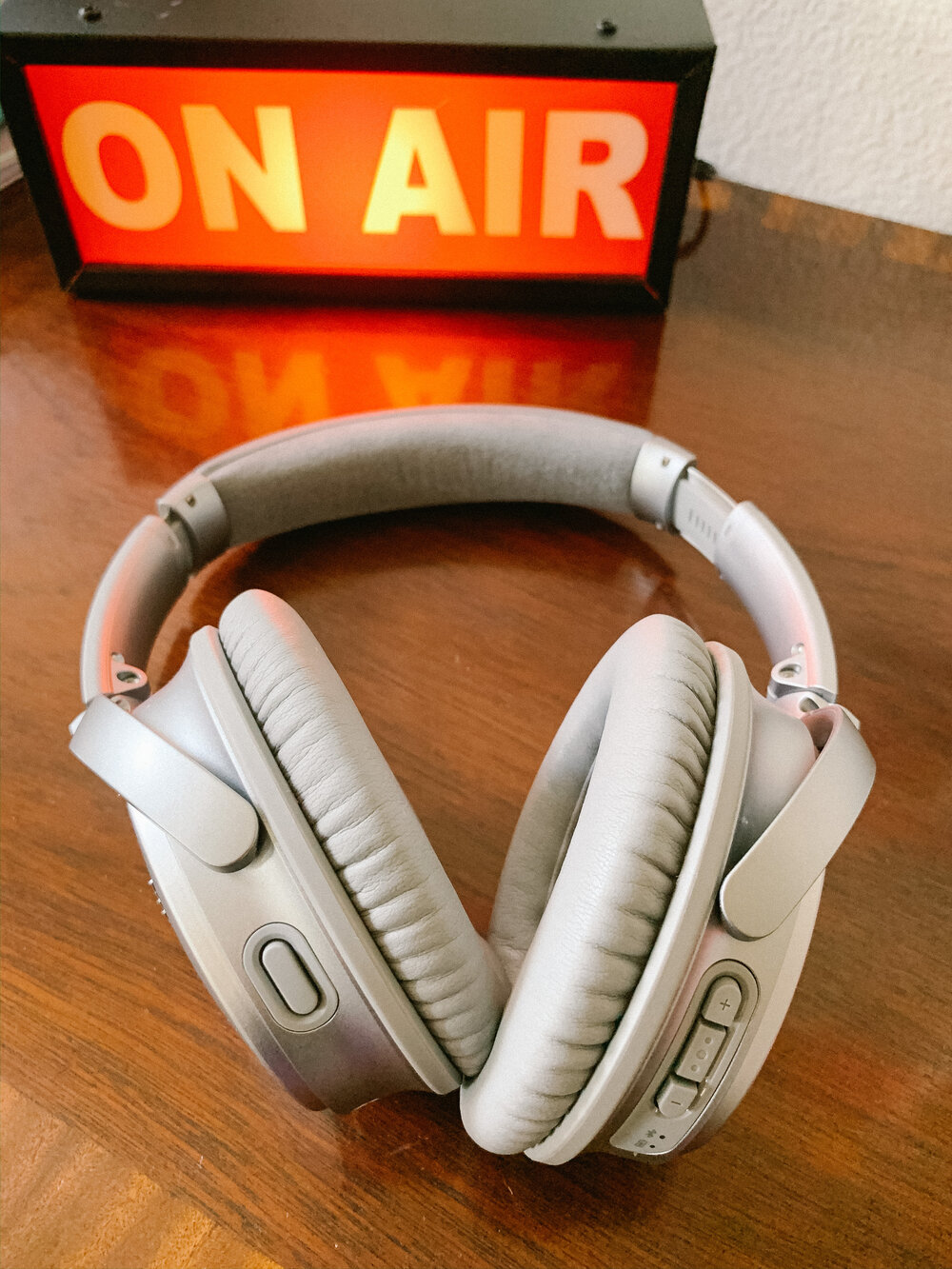 bluetooth noise canceling headphones to boost productivity and how to work from home with a significant other