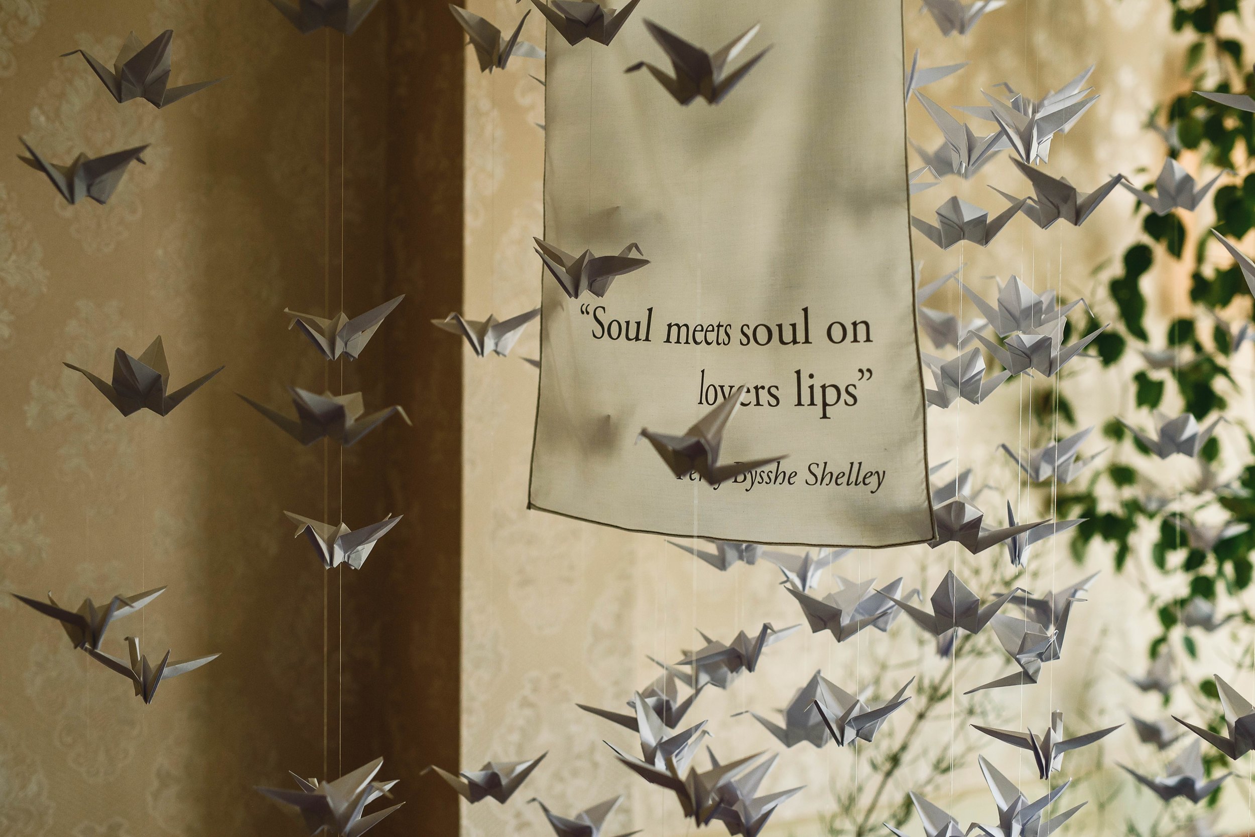 Love quotes on material, as hanging decorations in an immersive photobooth