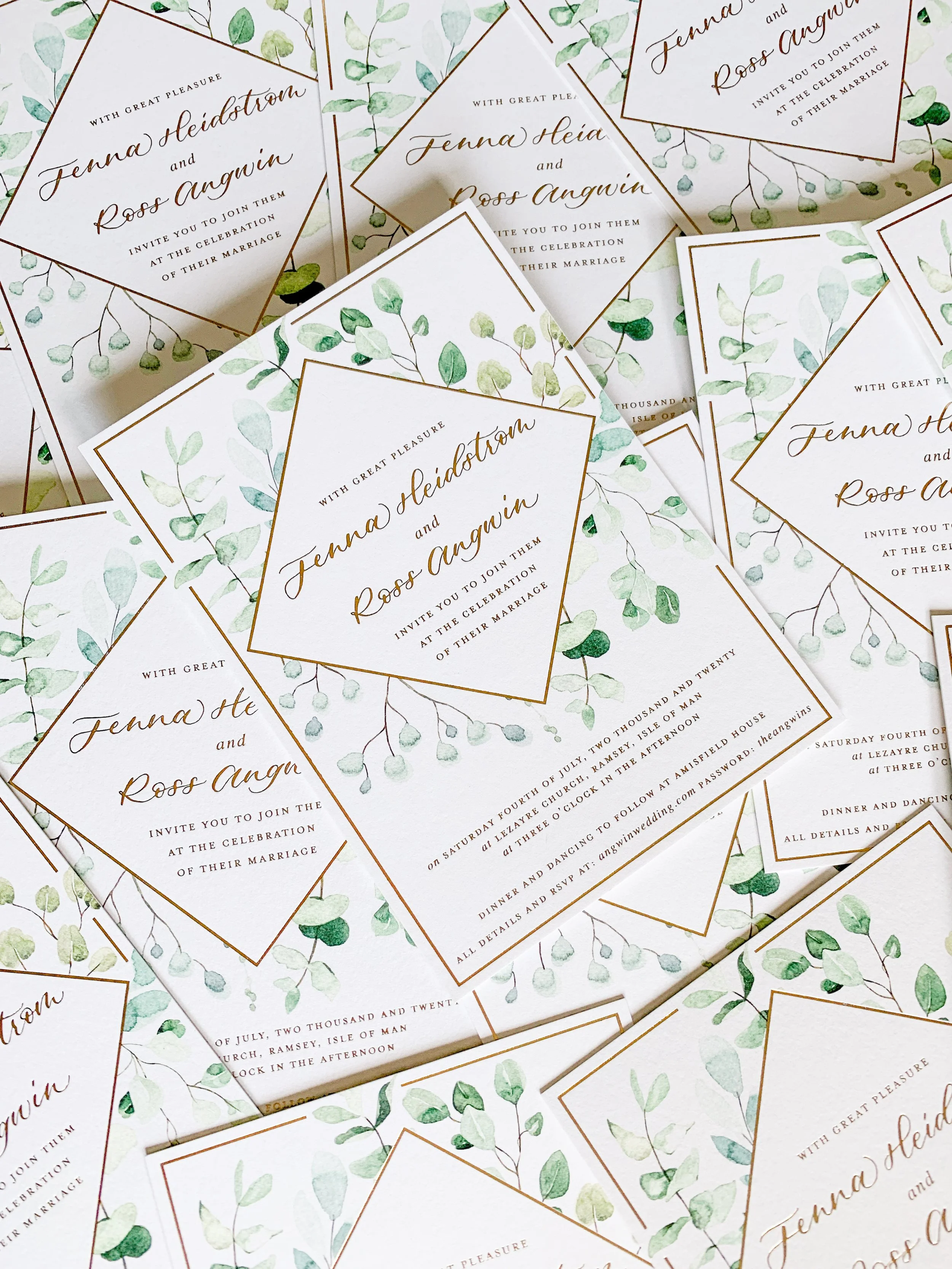 Digital printed watercolour details lined up with hot gold foil details