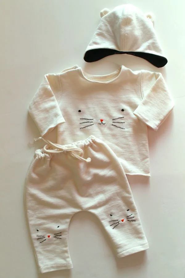 Sewing for baby: adorable kitty outfit