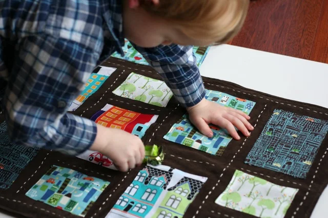 Toys on the GO! Even more awesome ideas...