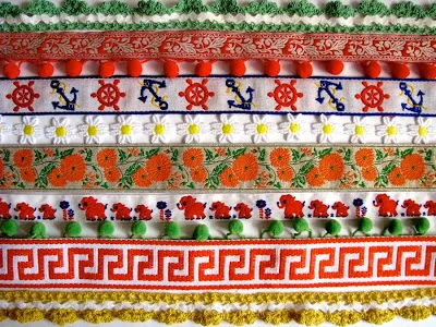 Ooh look at the pretty trims! (say it like Mrs Bennet)