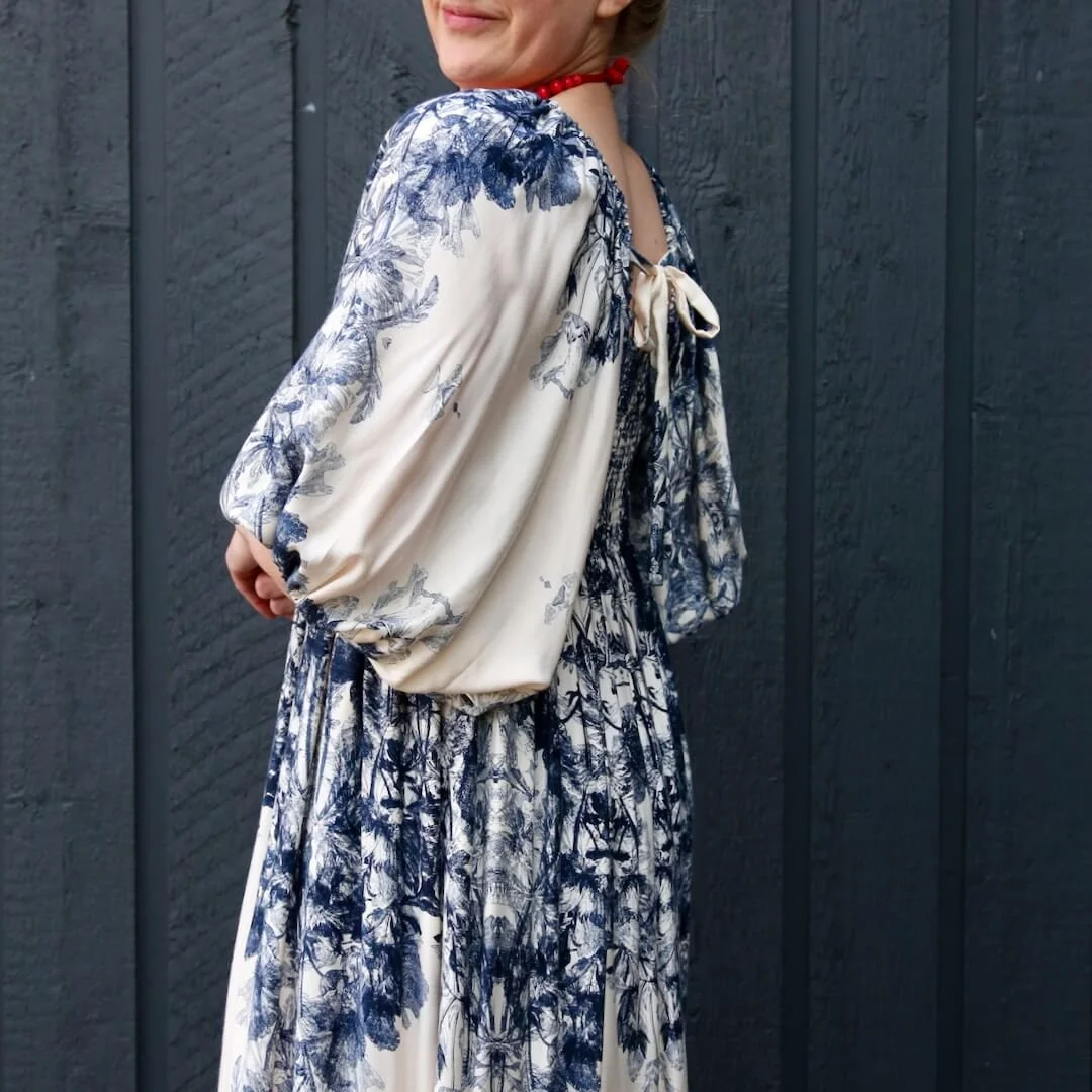 Shirred dress with sleeves