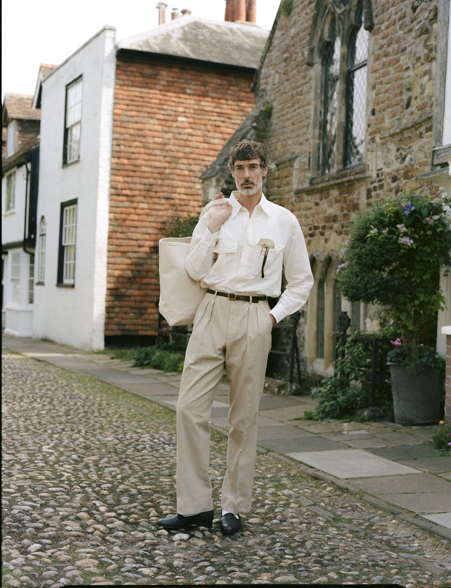 Bigger The Shirt, Wider The Trousers