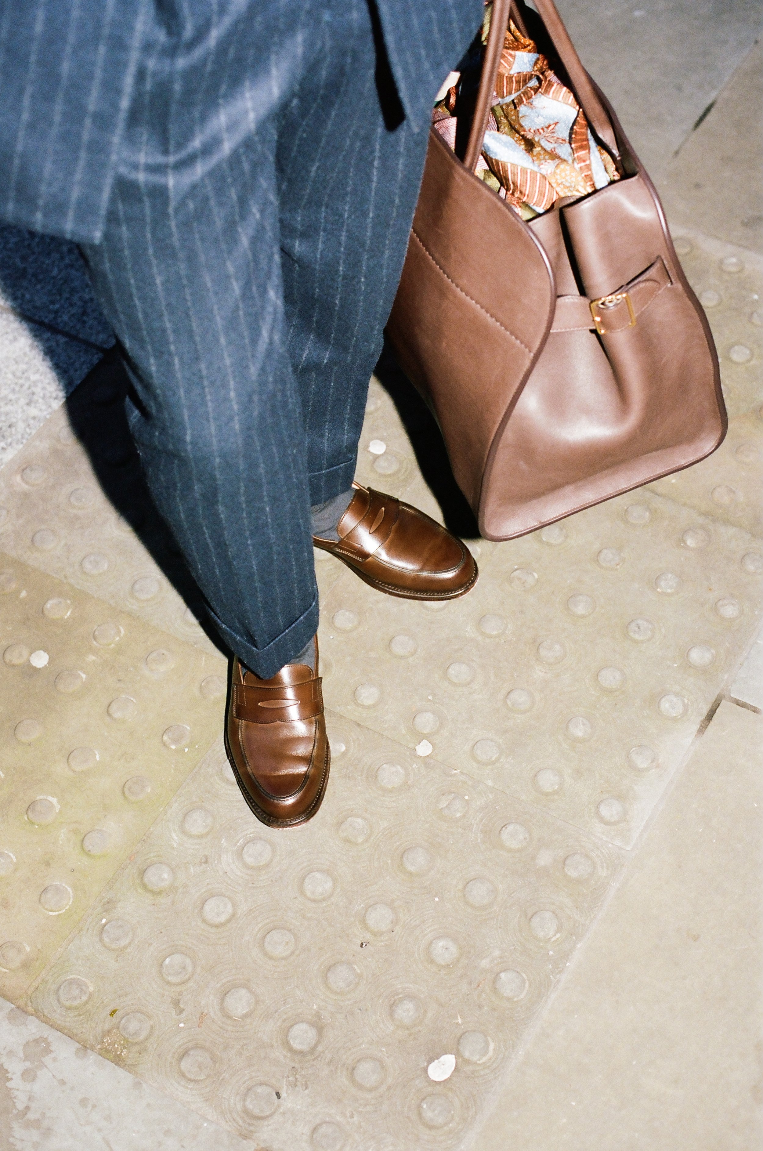 Crockett & Jones Harvard 2 Unlined Loafer in Snuff Suede – Gentlemens  Footwear