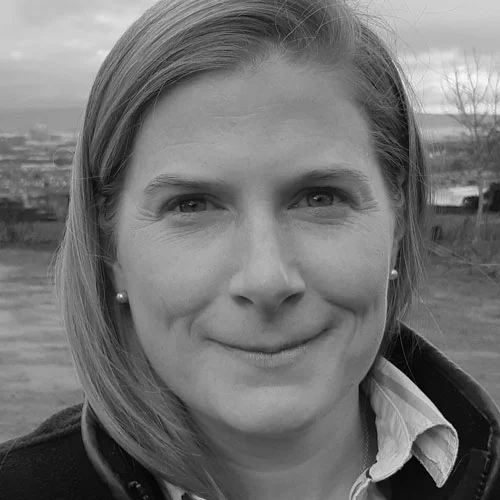 fiona-mcmillan.jpg