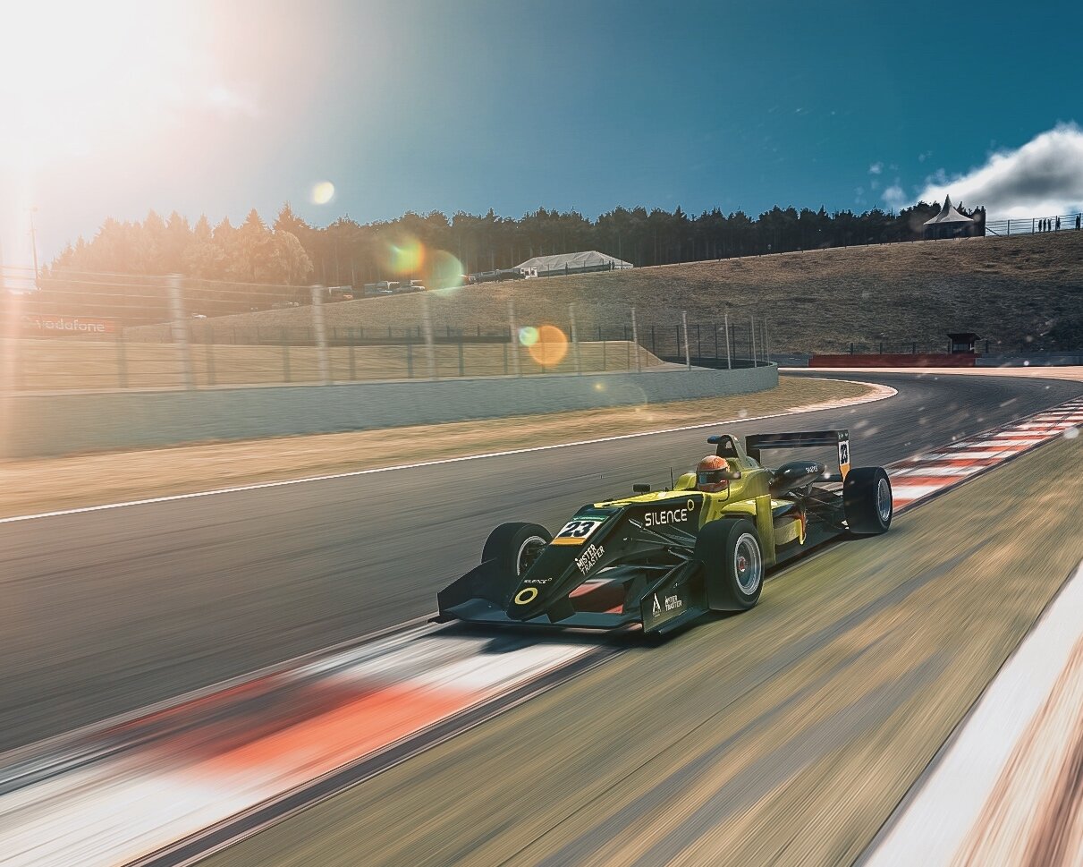 Dani_Juncadella_iRacing_4.jpeg