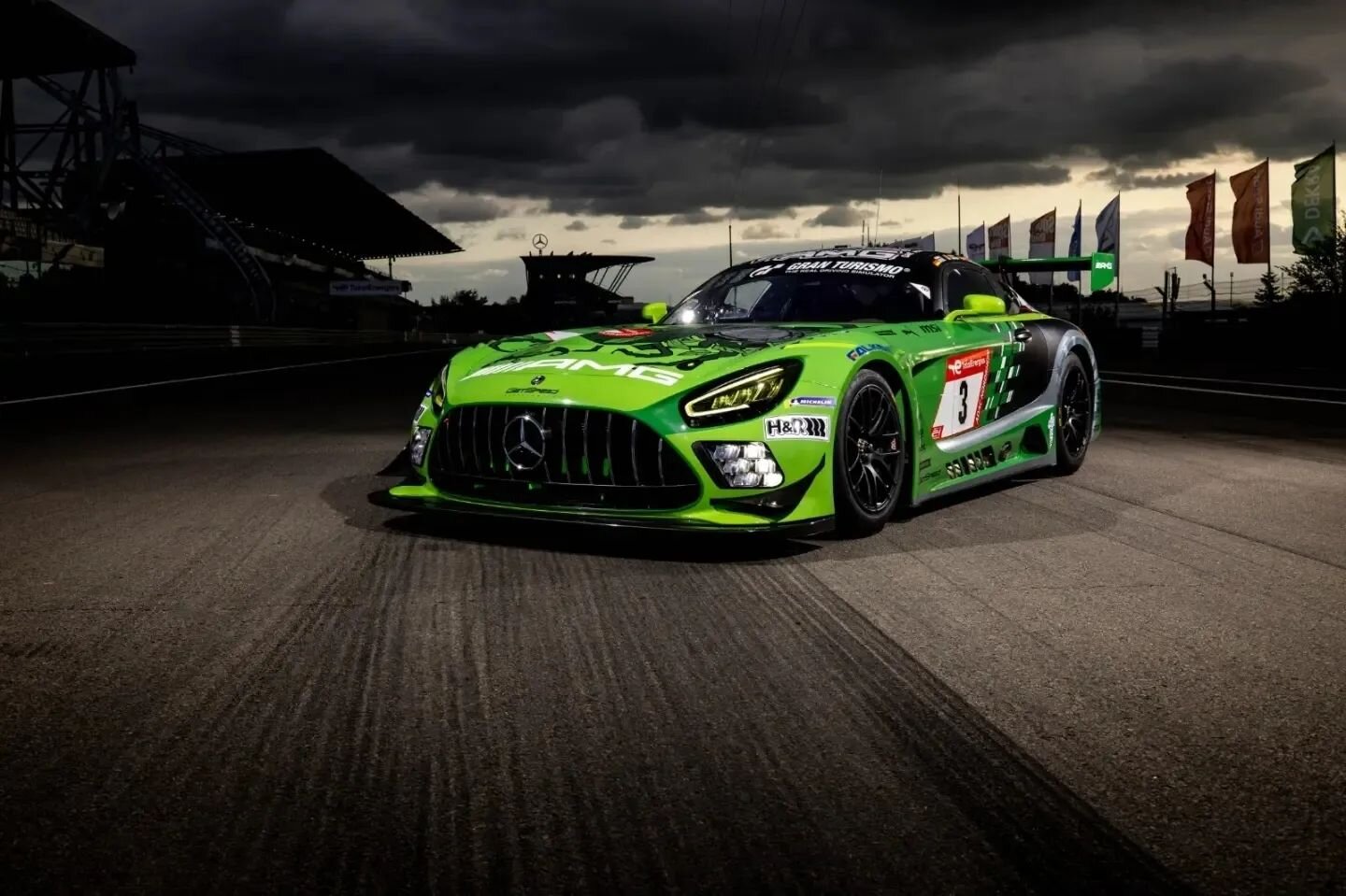 Let me introduce you to the Beast of the Green Hell 😈 Does this look like a winner to you as well?! 😜

#WeLivePerformance #MercedesAMGMotorsport #MercedesAMG #AMG #AMGGT3 #WorldsFastestFamily #24hNBR #24hAMG #beastofthegreenhell