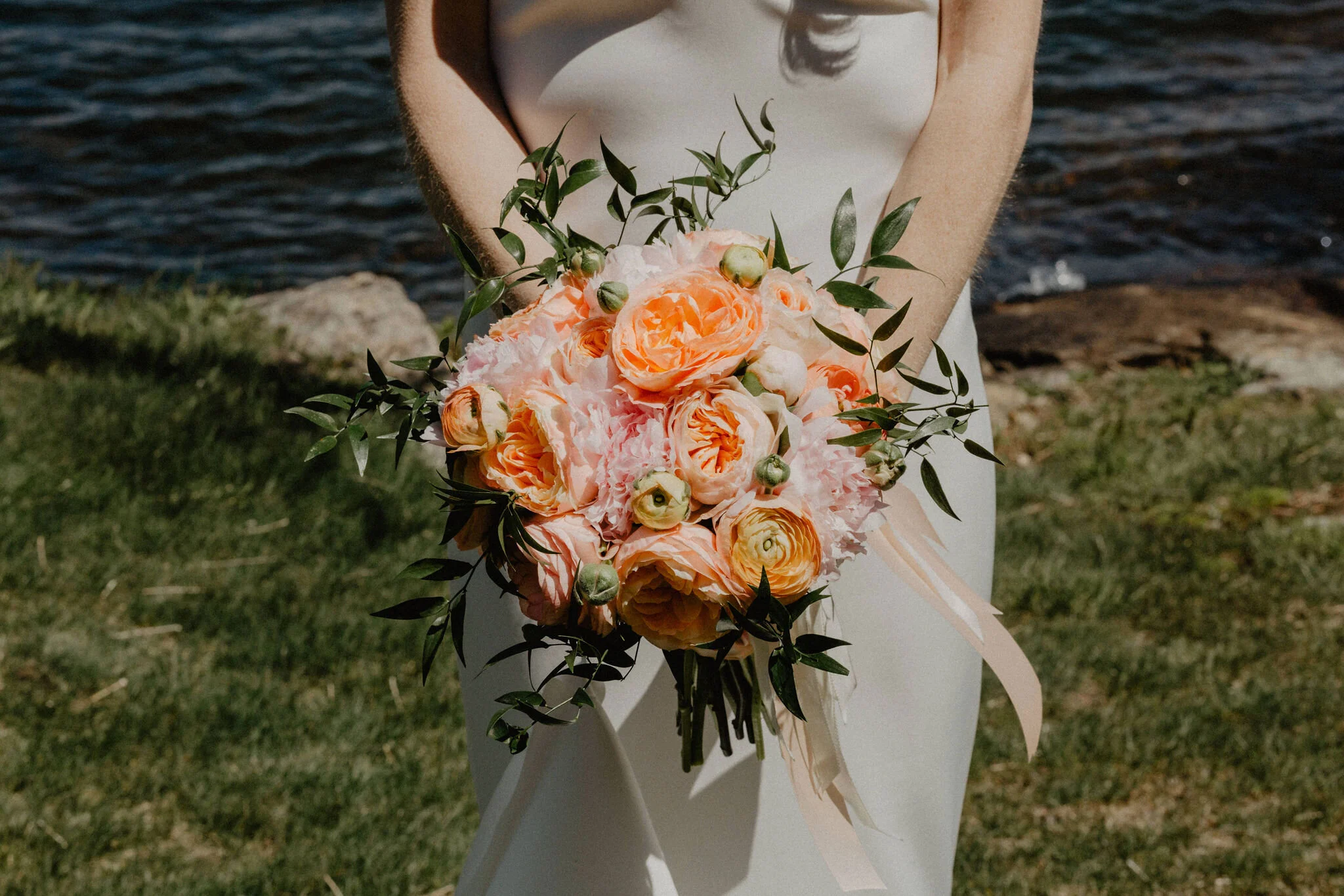 liz-doug-2019-05-spring-wedding-lake-george-meadowlark-stills-lawrence-braun-MORIAH-0239-MW019886.jpg
