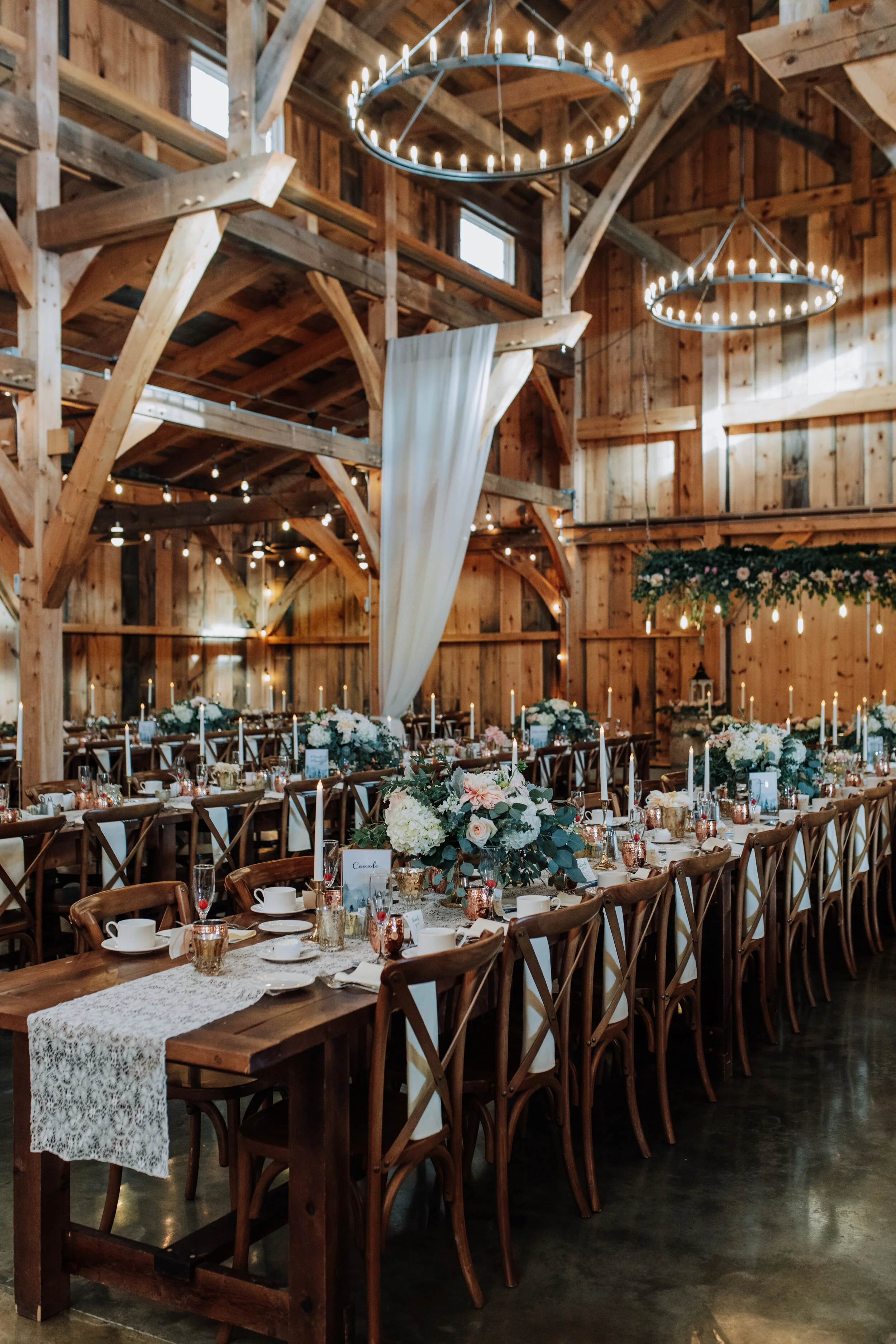 Barn_at_Lordly_Hallow_-25.jpg
