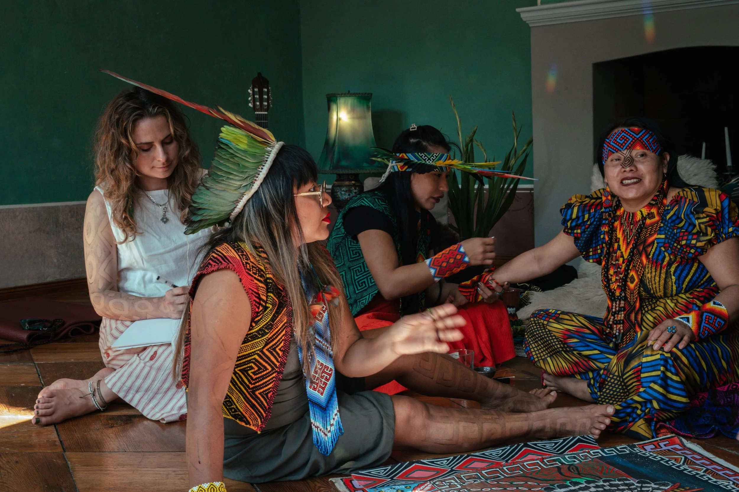 Huni Kuin Women body painting and art