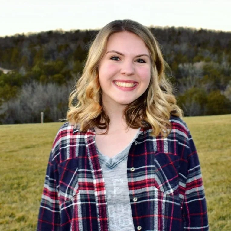 Amanda+big+cedar+Pic.jpg