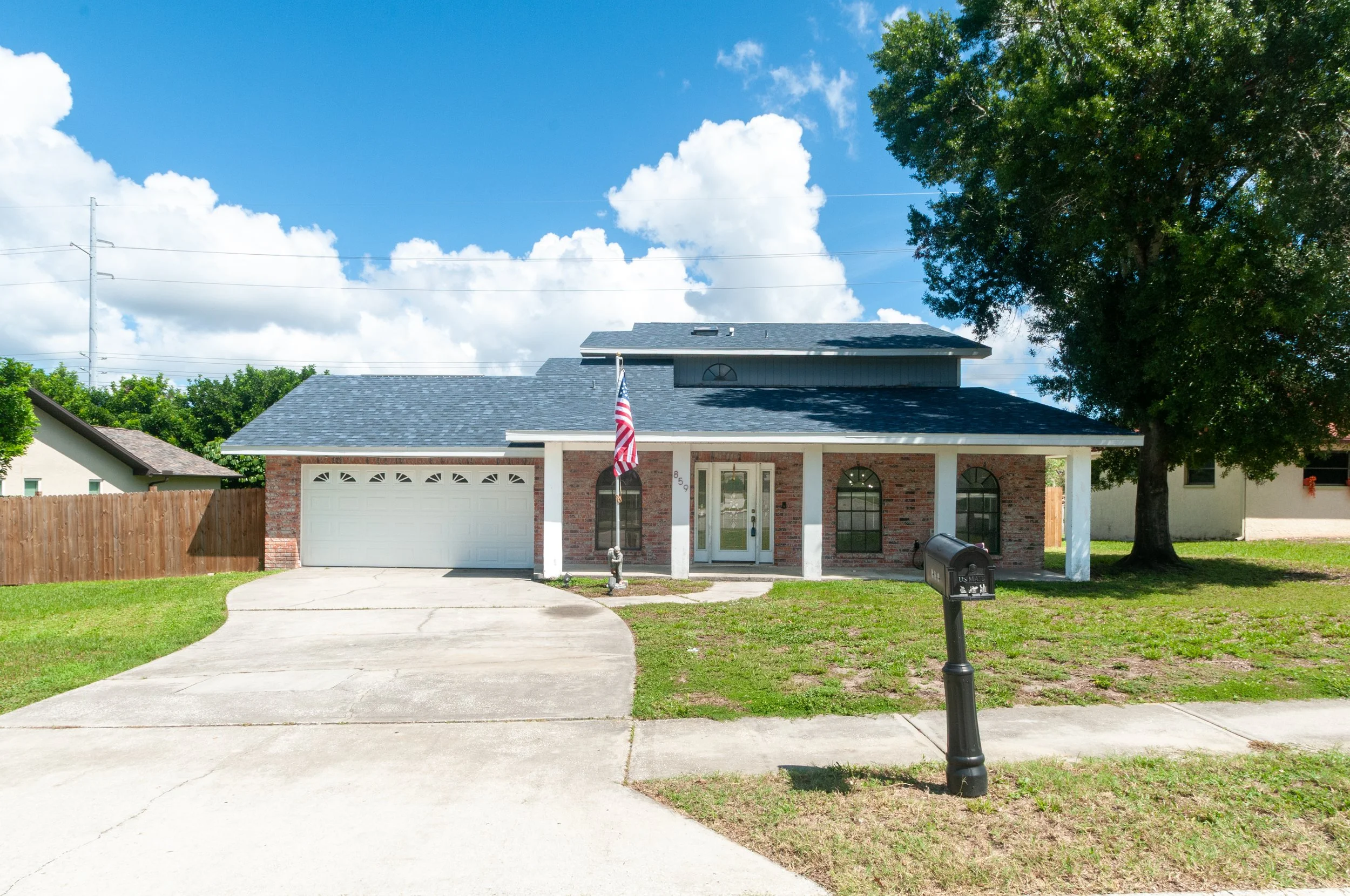 859 pinewood terrace-01.jpg