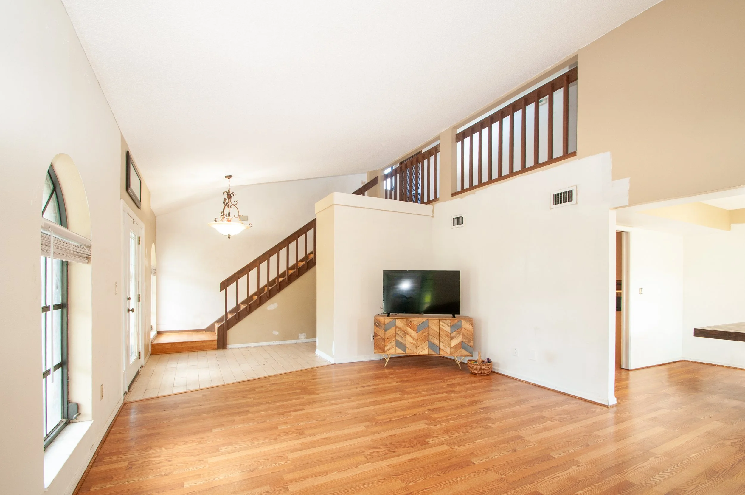 859 pinewood terrace-08.jpg