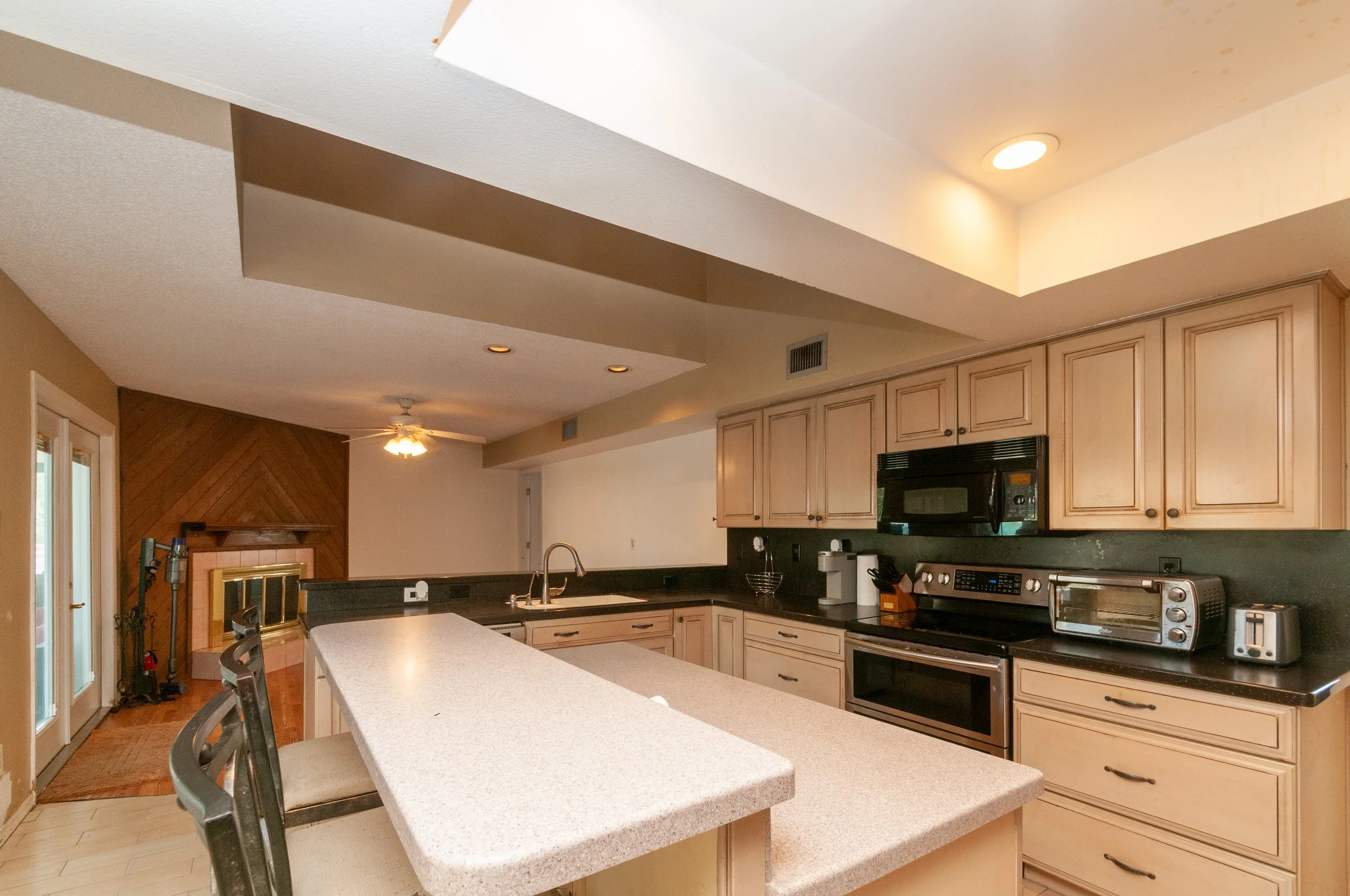 859 pinewood terrace-13.jpg