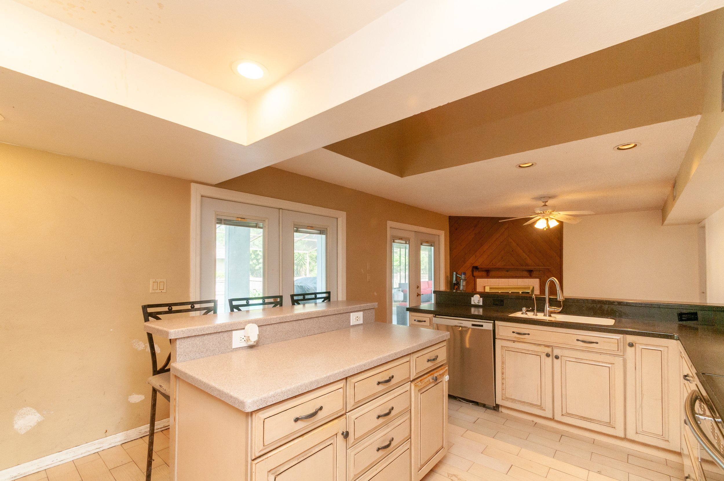 859 pinewood terrace-15.jpg