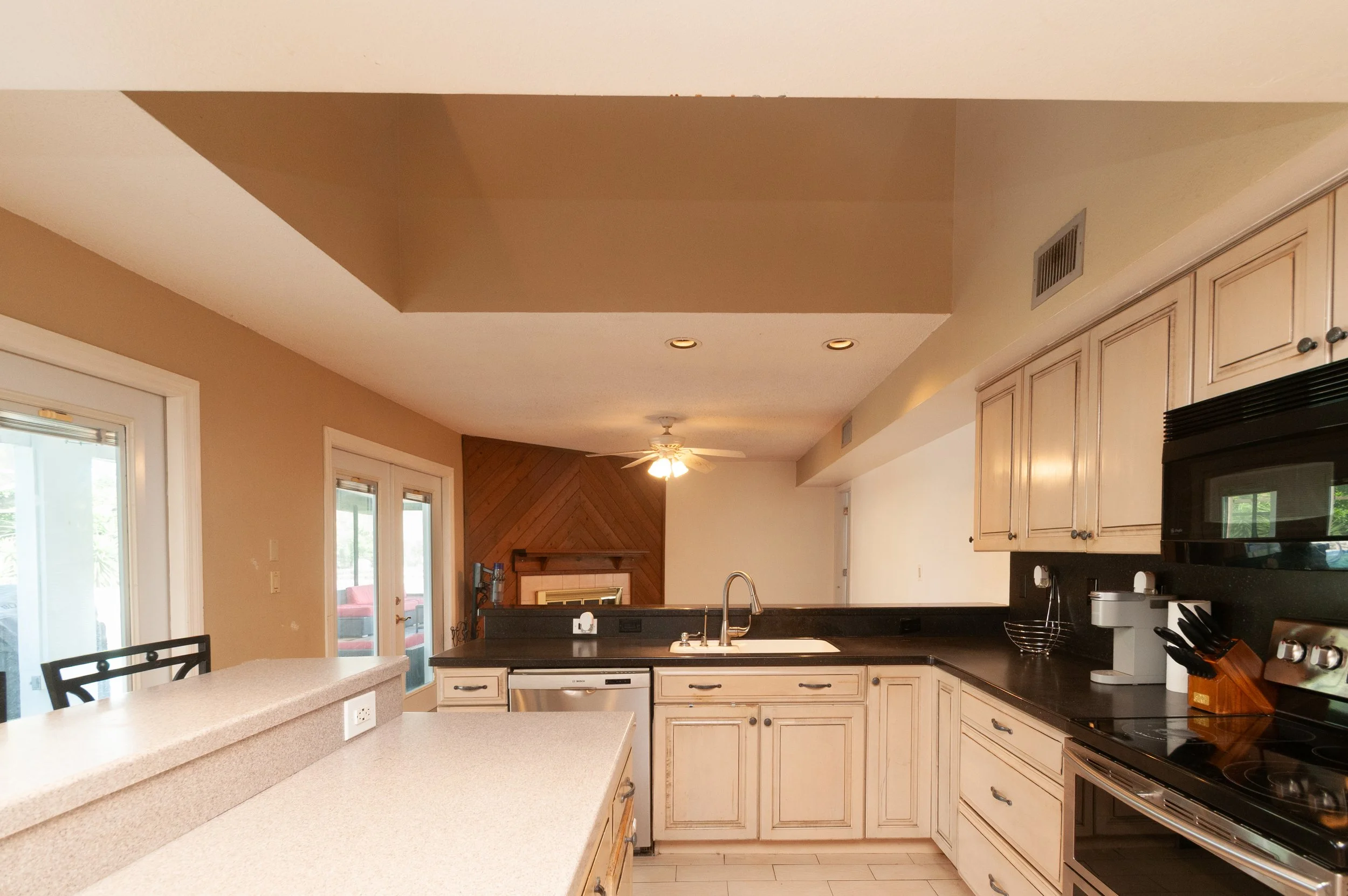 859 pinewood terrace-16.jpg