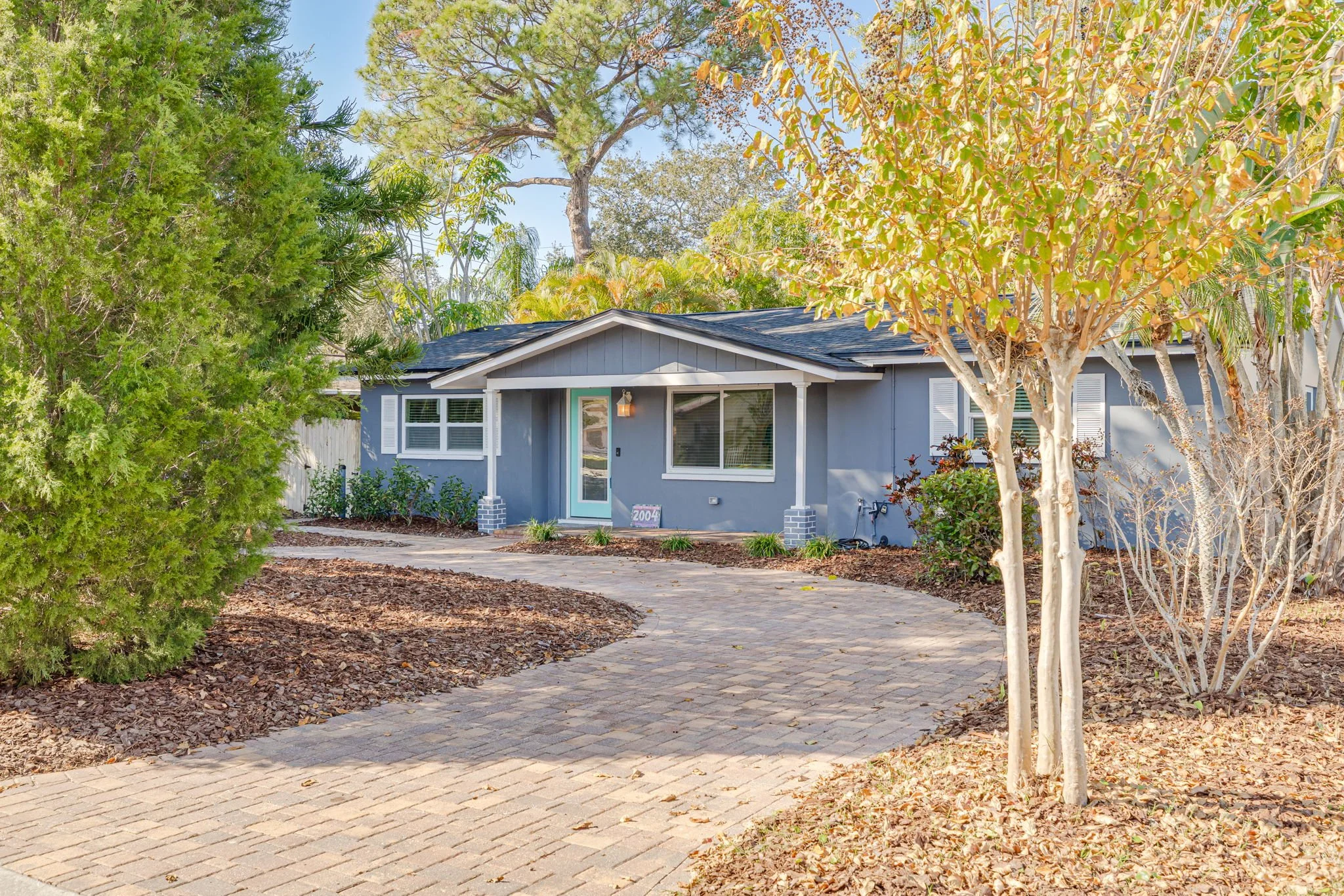 EXTERIOR OF DUNEDIN HOME FOR SALE