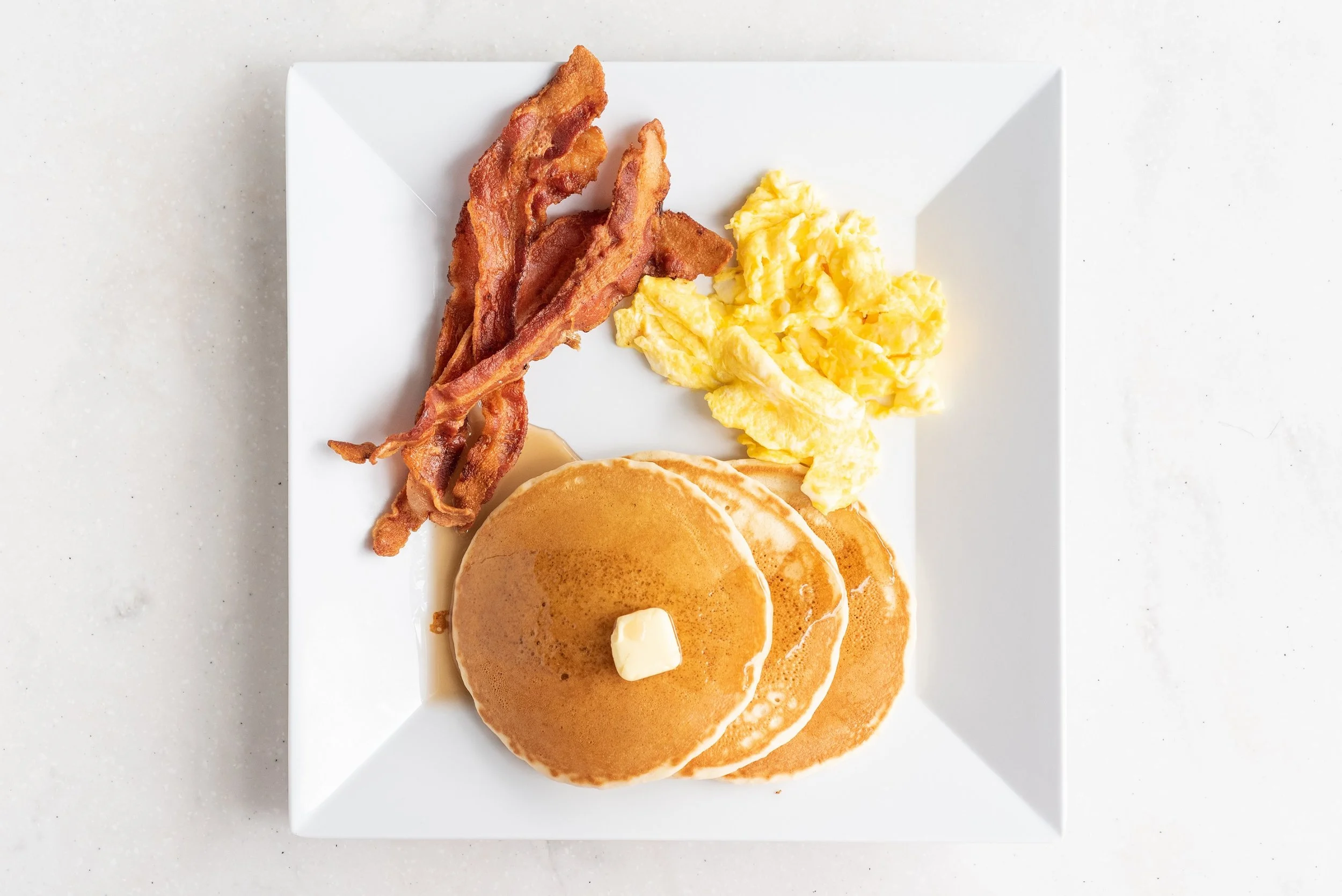 pancakes bacon egg.jpg