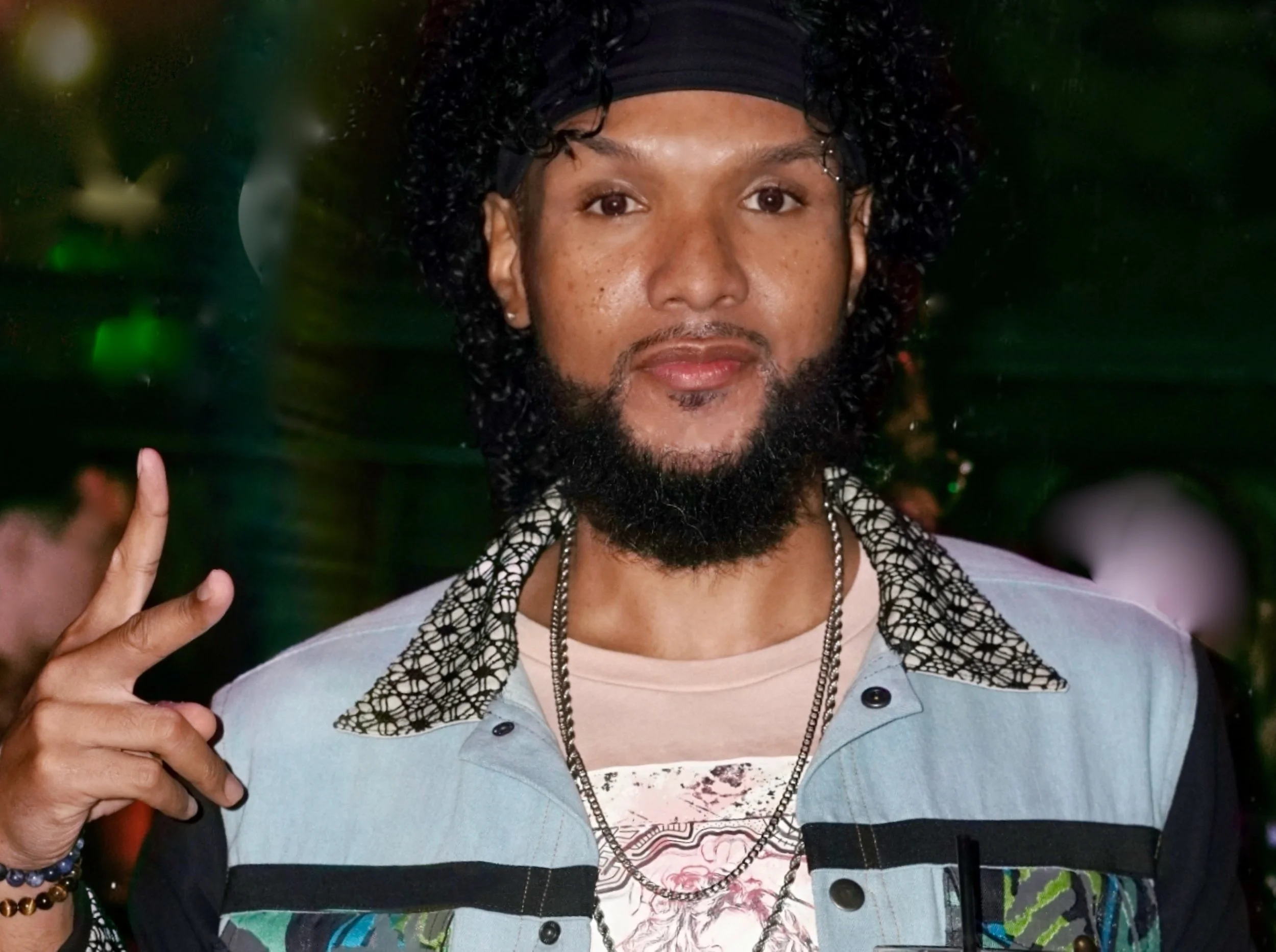 VOIDASYLUM by Mario Miquelito