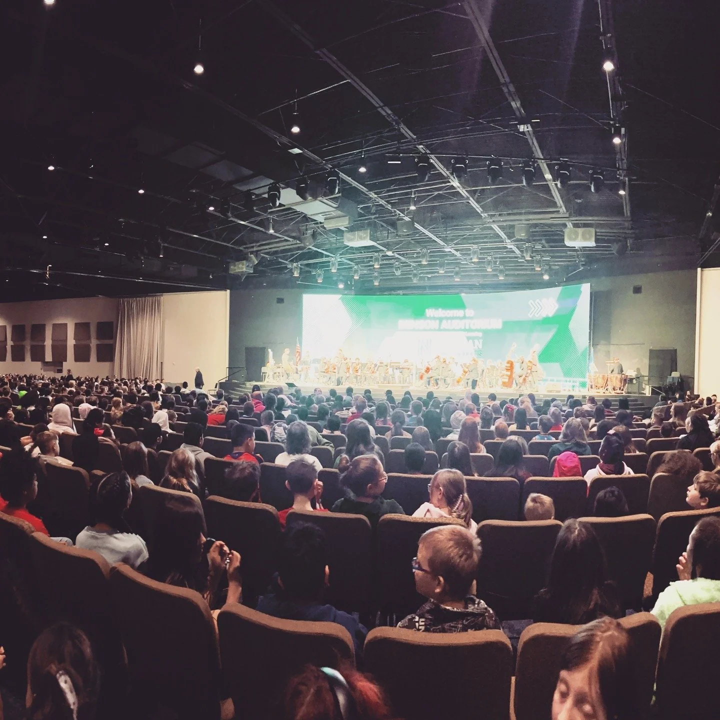 On Friday, February 6, the Norman Philharmonic and guest Broadway performer, Elvie Ellis, present a Black History Month Education concert to over 800 4th and 5th graders from the Norman Public Schools. We present videos, stories, civil rights history