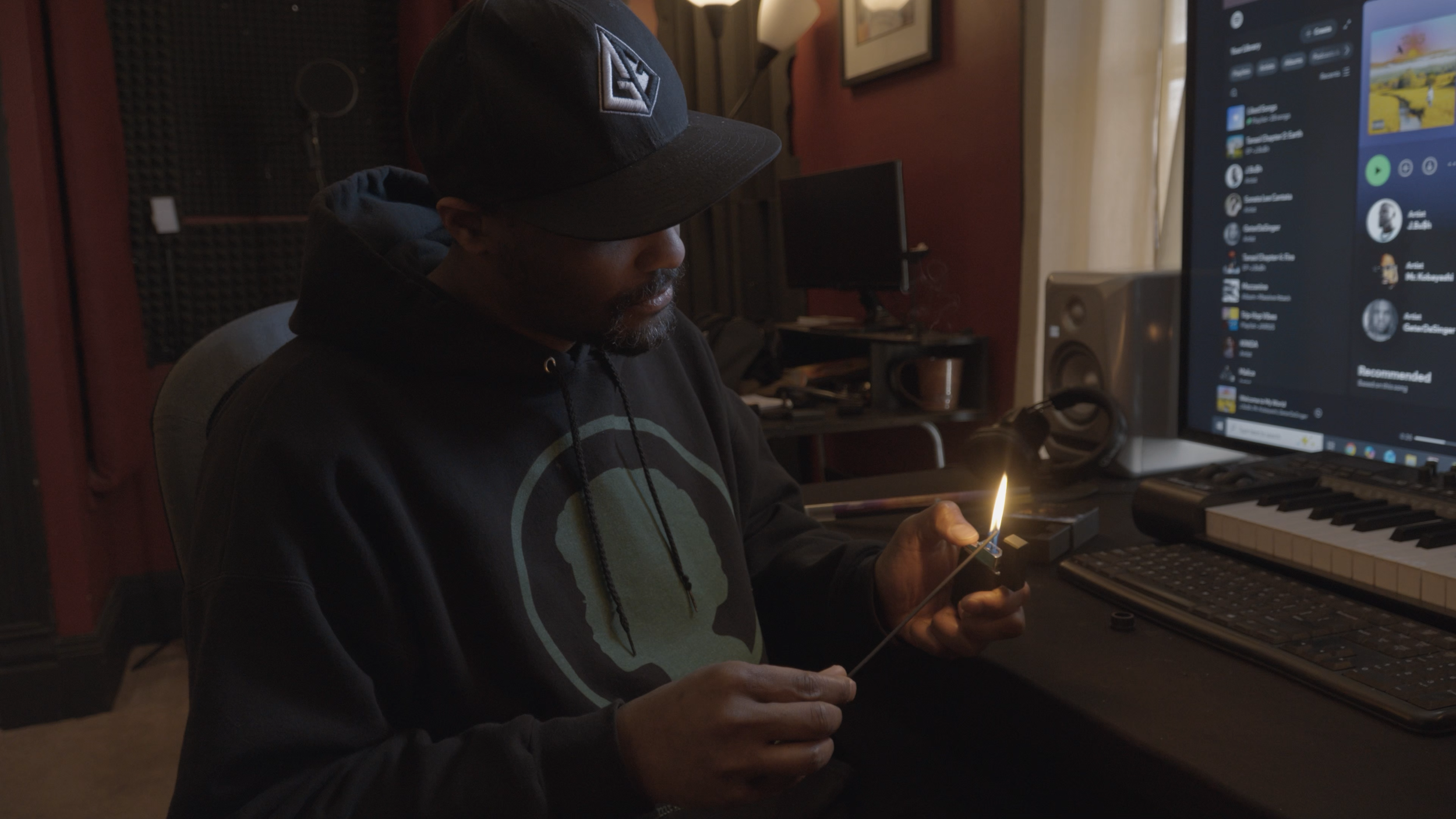 You might be a Hoe final cut.00_00_58_18.Still003.png