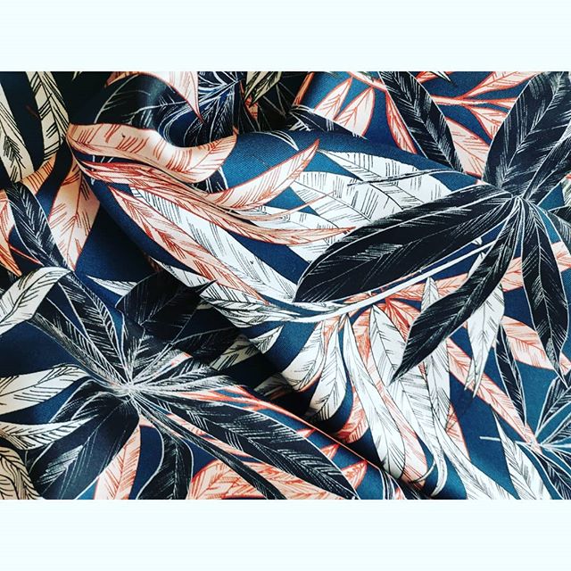 New print just back from the printer.
.
.
.
.
#camillafrancesprints #handdrawn #photoshop #design #print