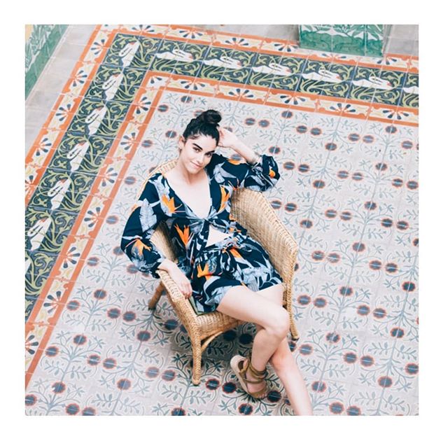 TB to this bird of paradise print for @patronsofpeace
.
.
.
.
#camillafrancesprints #tropical #la #print
#designer