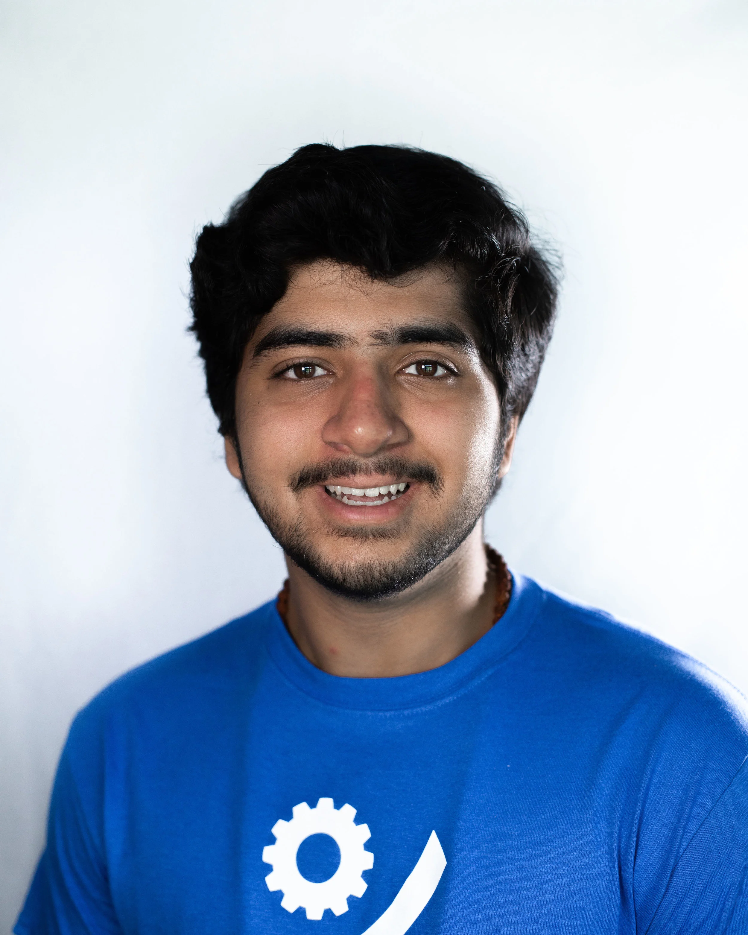Rohit Srinivasan, Co-Founder Rohit Srinivasan is a sophomore in the Plan II and Mechanical Engineering program at UT, part of the class of 2022. At Trashbots, he specializes in hardware design and business development. In his free time, he enjoys working his 3D printer and Spikeball. Visit LinkedIn