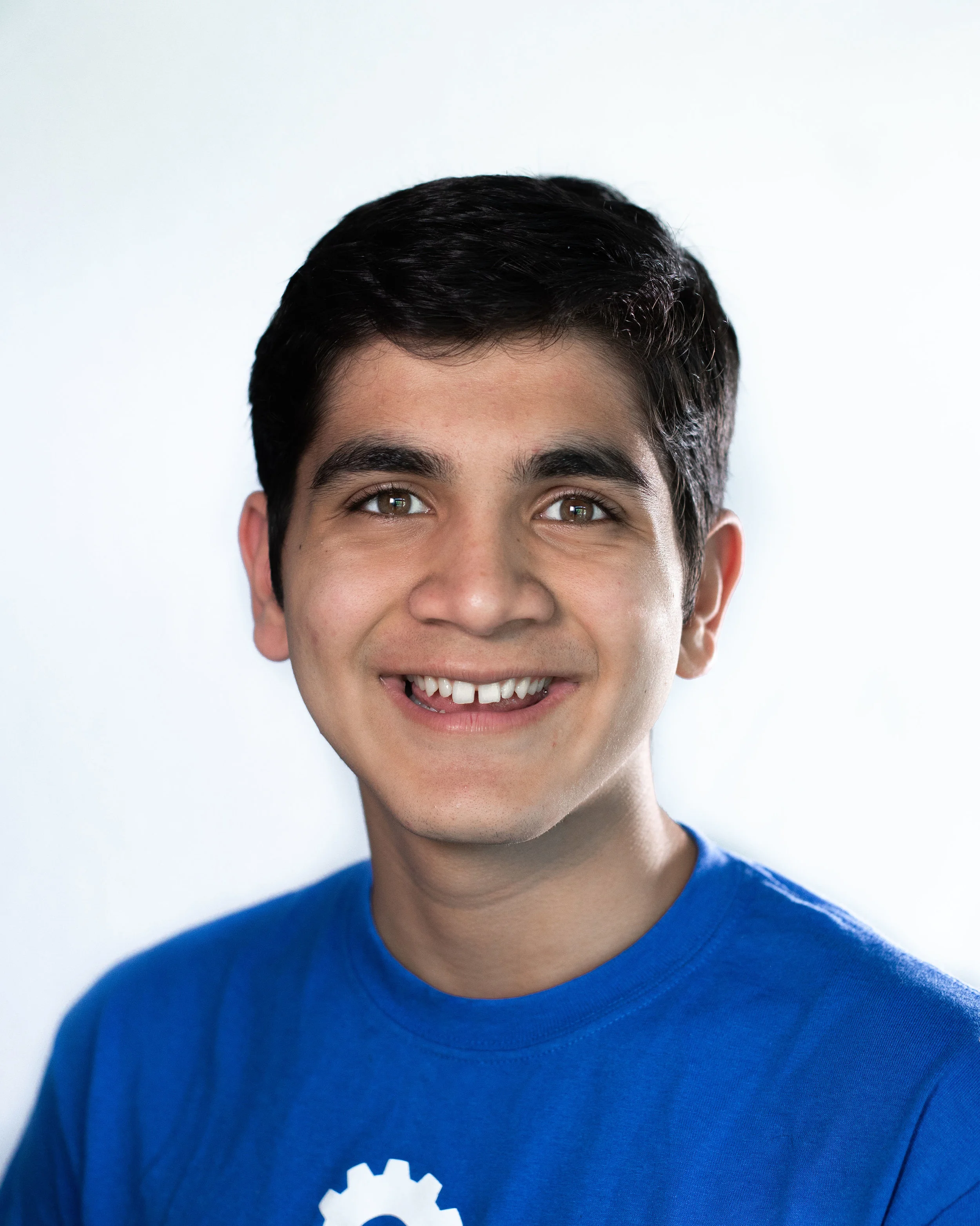 Sidharth Srinivasan, Co-Founder Sidharth Srinivasan is a senior at Westlake High School, part of the class of 2020. At Trashbots, he specializes in software development, curriculum development and digital media. In his free time, he enjoys music - singing, piano and guitar - and running. Visit LinkedIn