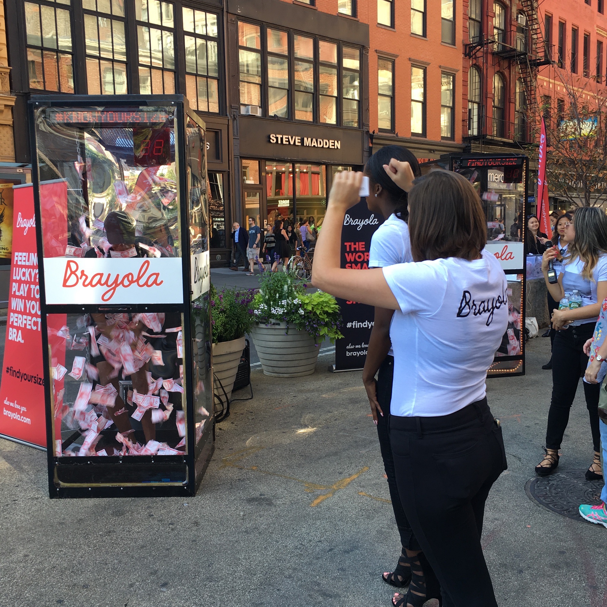 Preview Events - Brayola - cash machine activation - union square.jpg