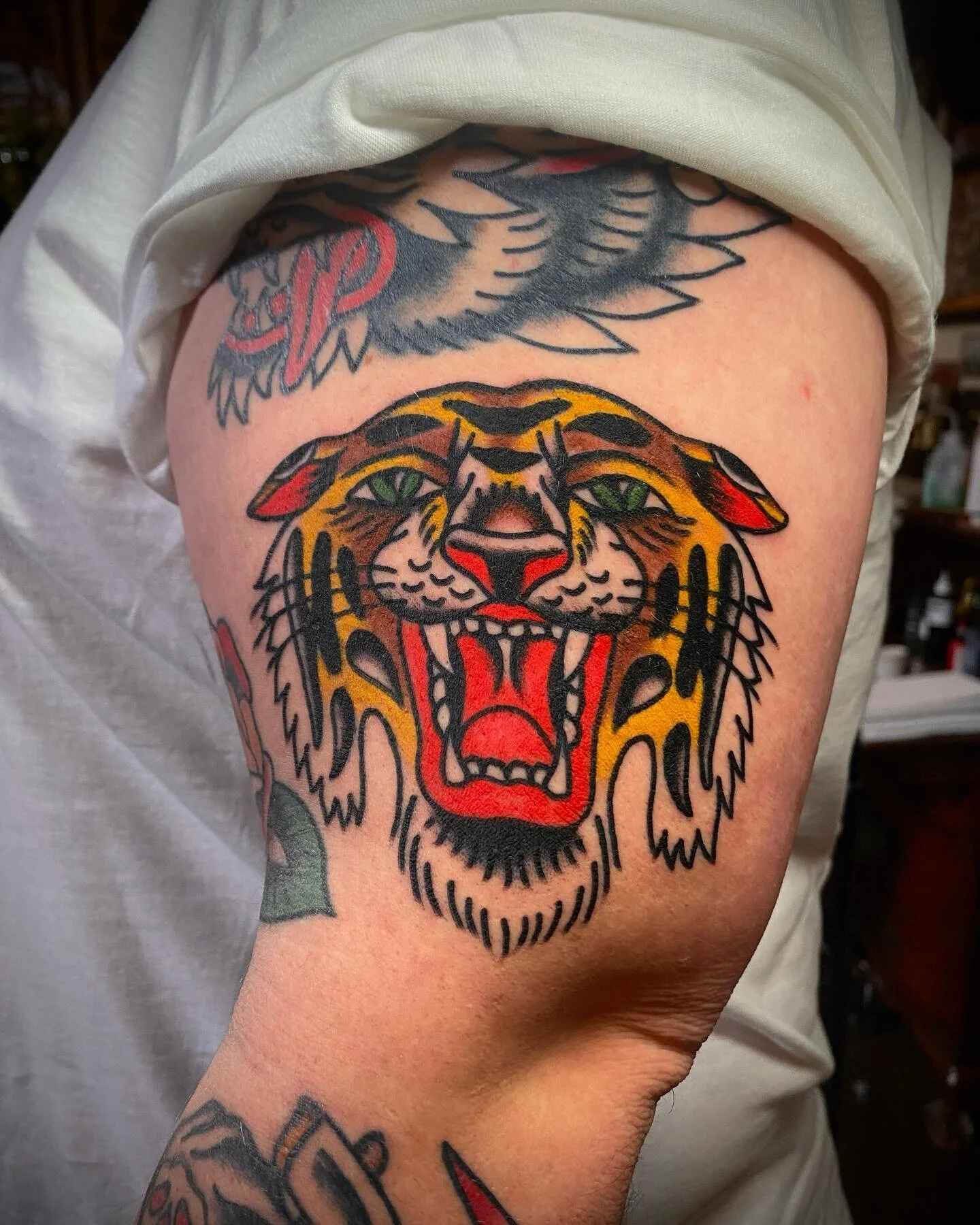 Big cats from the big dogs @keepsakeokc hit me up for your next one.